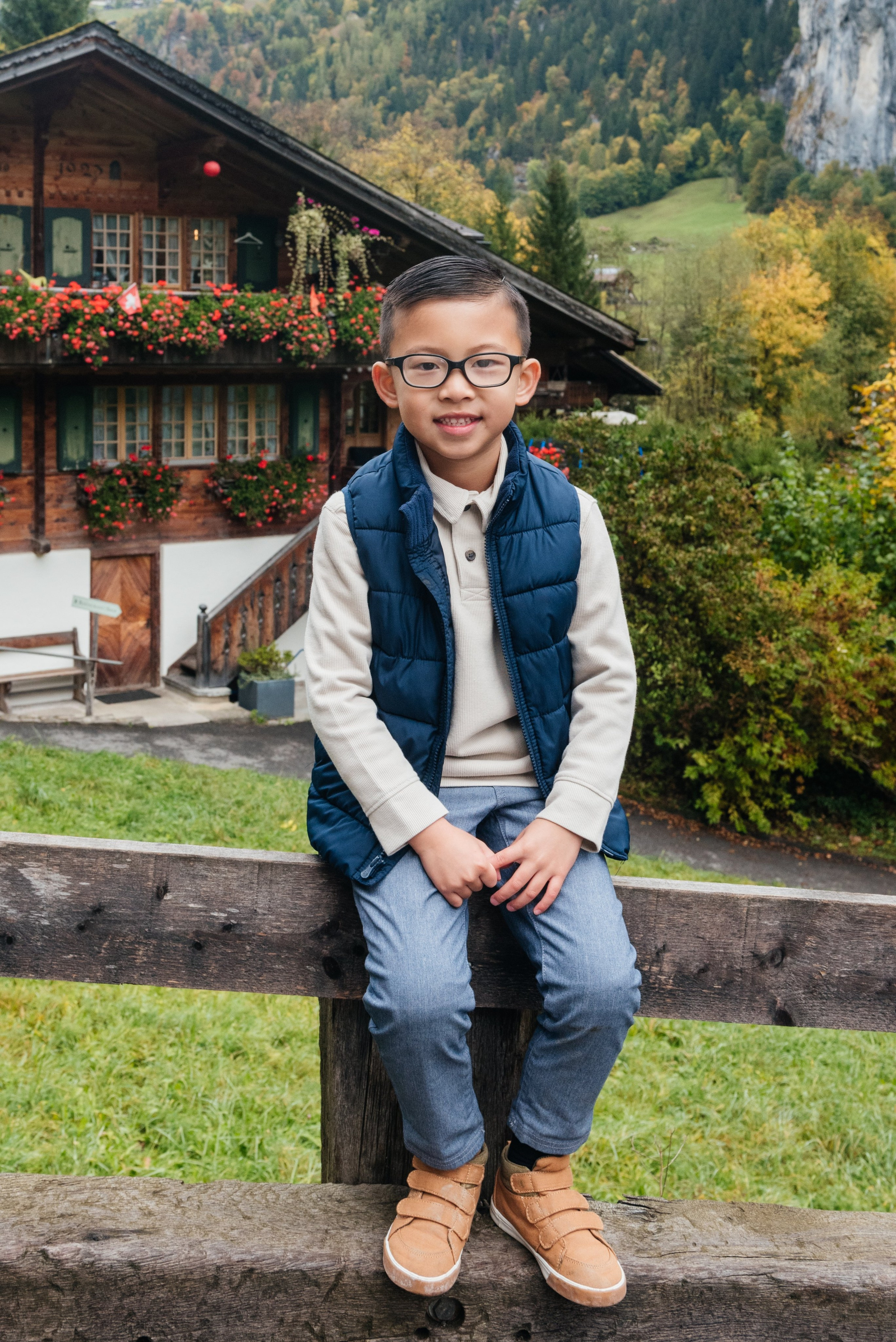 Tien, Kenny, Emily and Austin (Lauterbrunnen). Photographer in Interlaken area