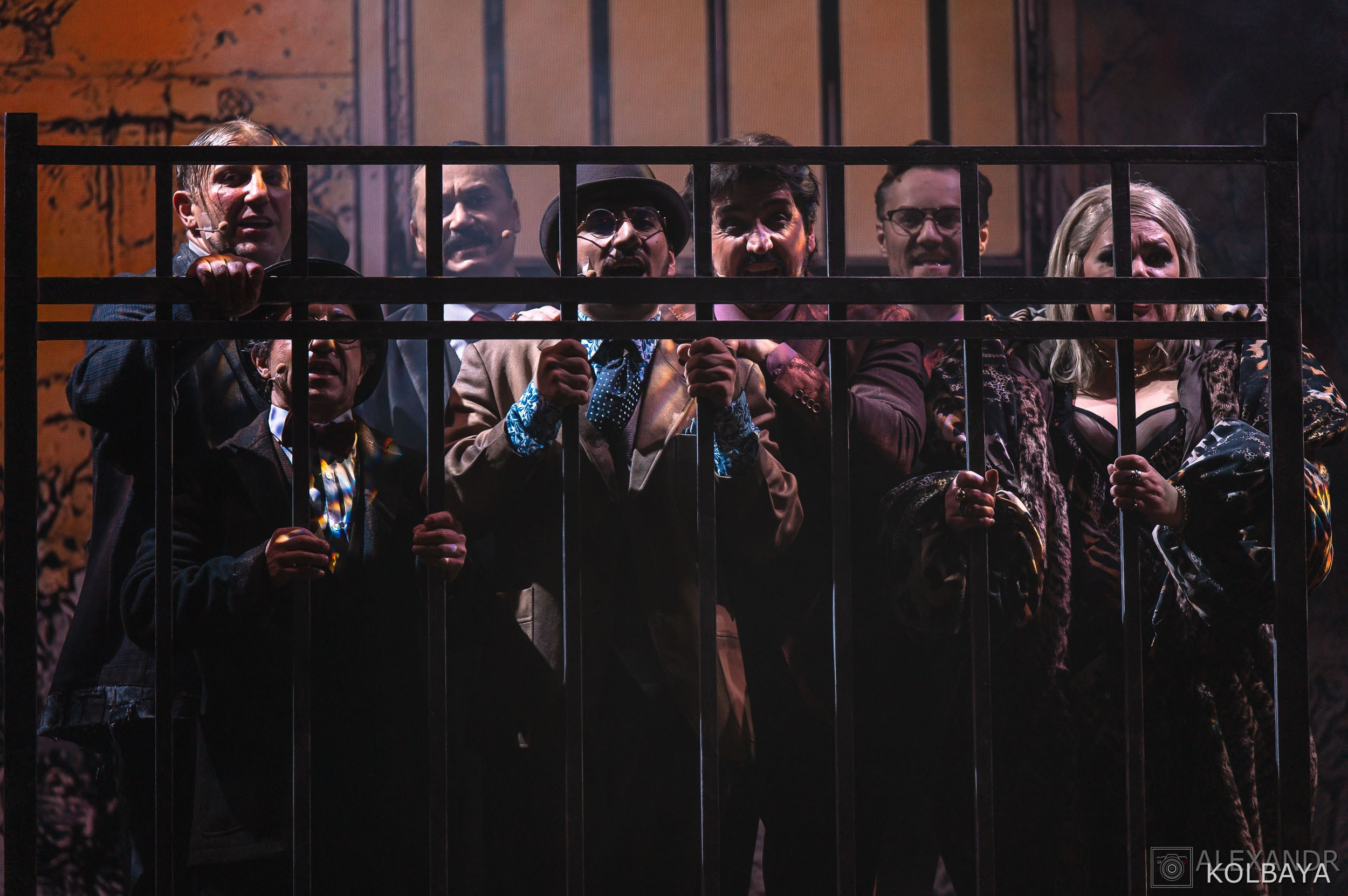 Фотографии со спектакля «Однажды в городе N». Концертный и театральный репортажный фотограф в Москве Александр Колбая