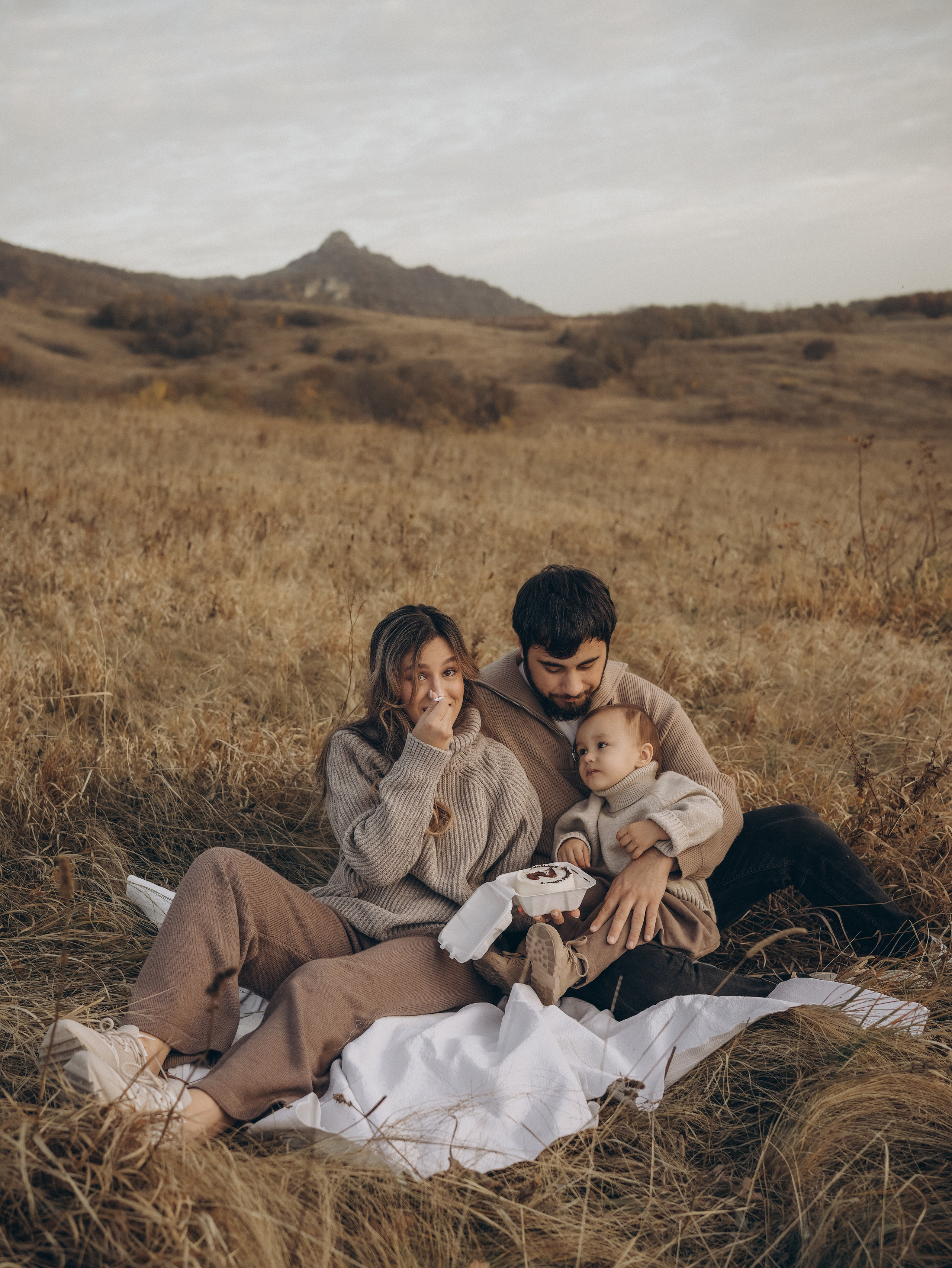 Семейная съемка Гаяны, Аркадия и малыша Самуила. Свадебный фотограф Ирина Беляева Пятигорск|Кисловодск|Эльбрус|Домбай