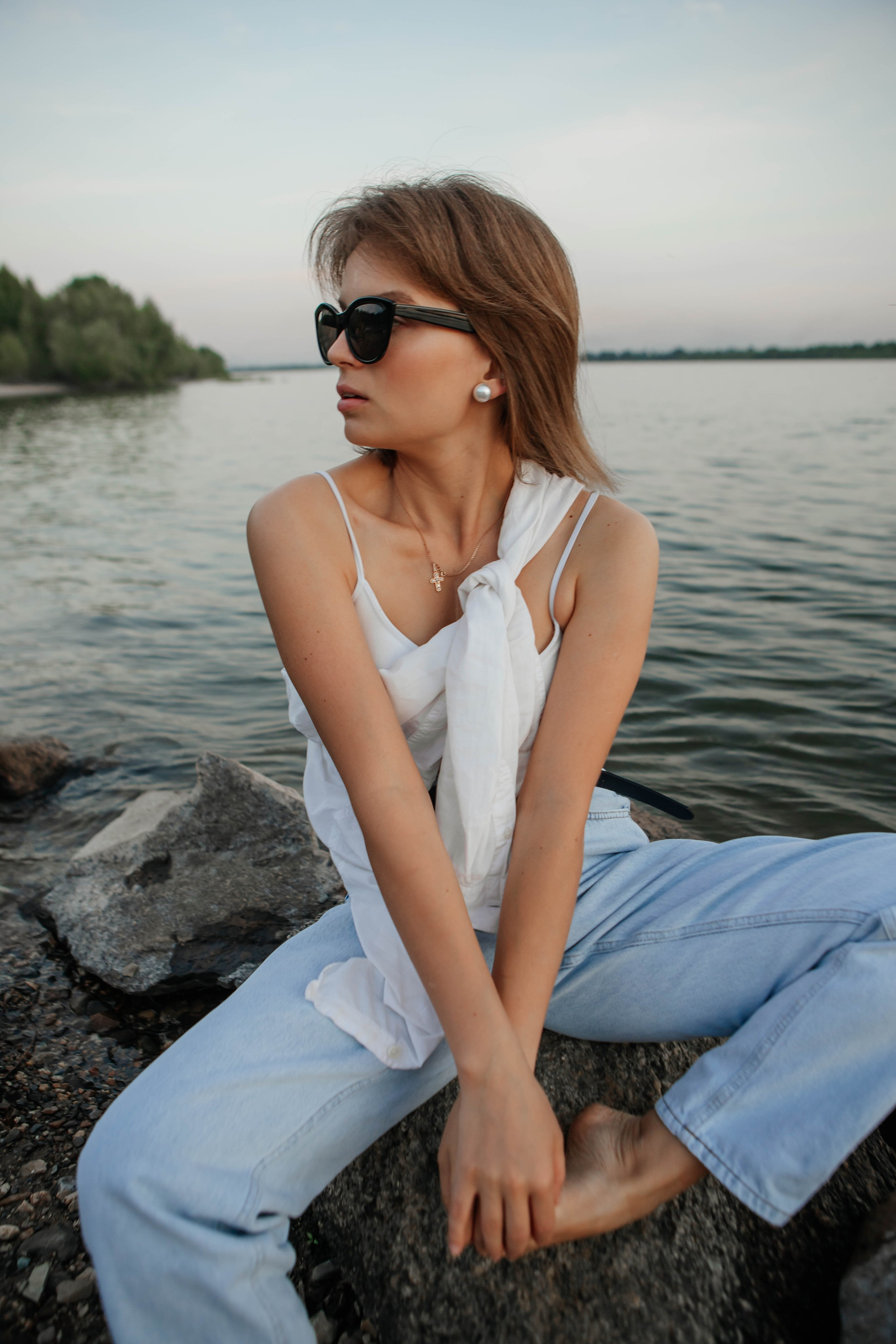 Анастасия у реки. Фотограф Санкт-Петербург Раднаева Юлия