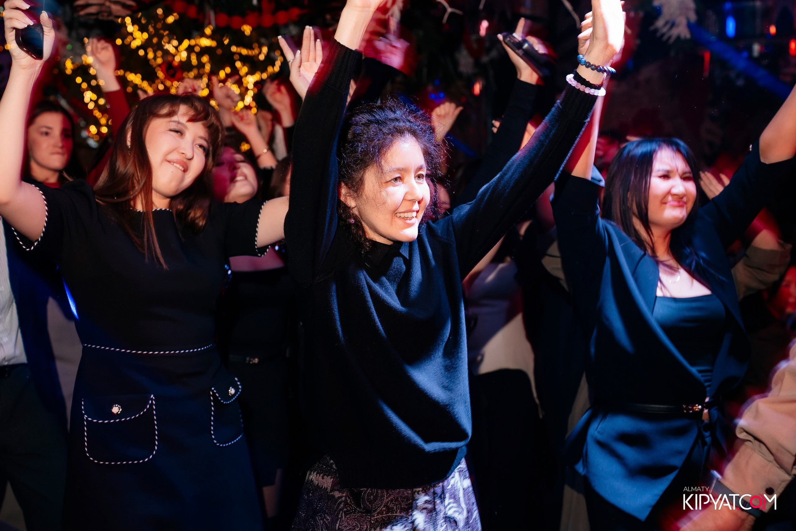 FRIENDS BAR & TERRACE. КИПЯТКОМ АЛМАТЫ! Фотосъемка мероприятий в Алматы