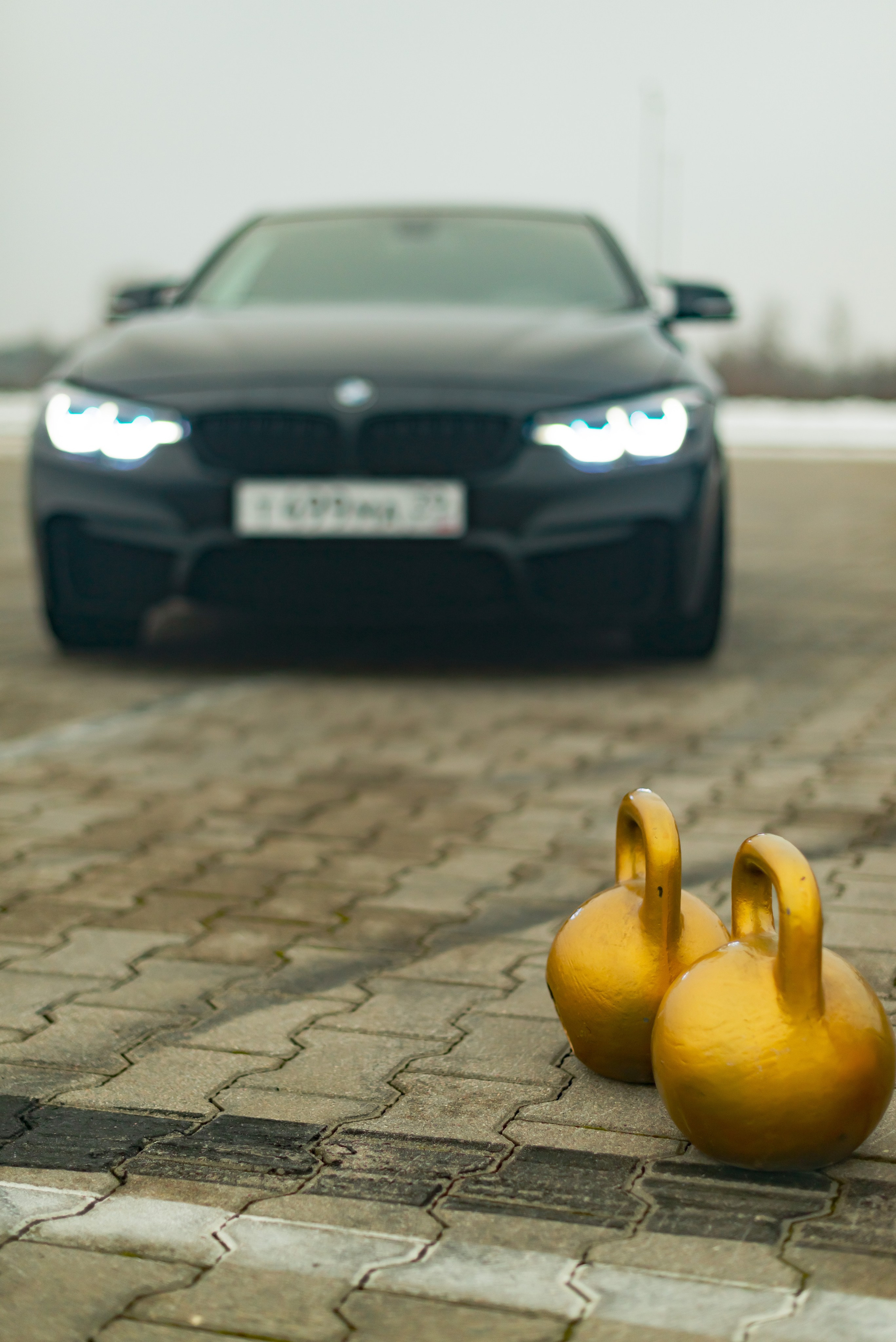 • Fashion/Street. Фотограф Ксения Шевкопляс. г. Калининград. Кинематографический стиль — эстетика и истории, рассказанные через объектив