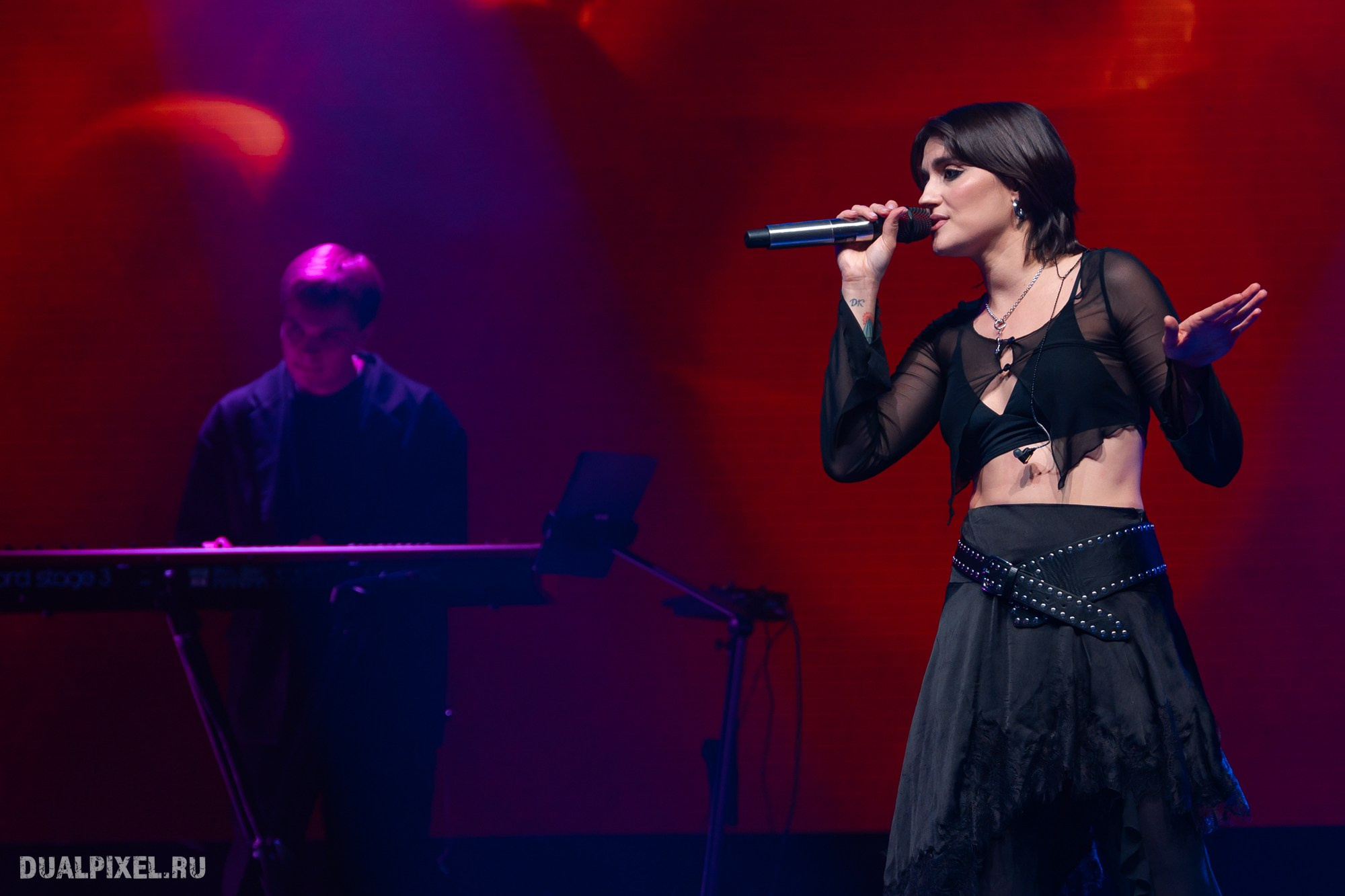 Mona. Магия музыки в кадре: Концертная Фотография