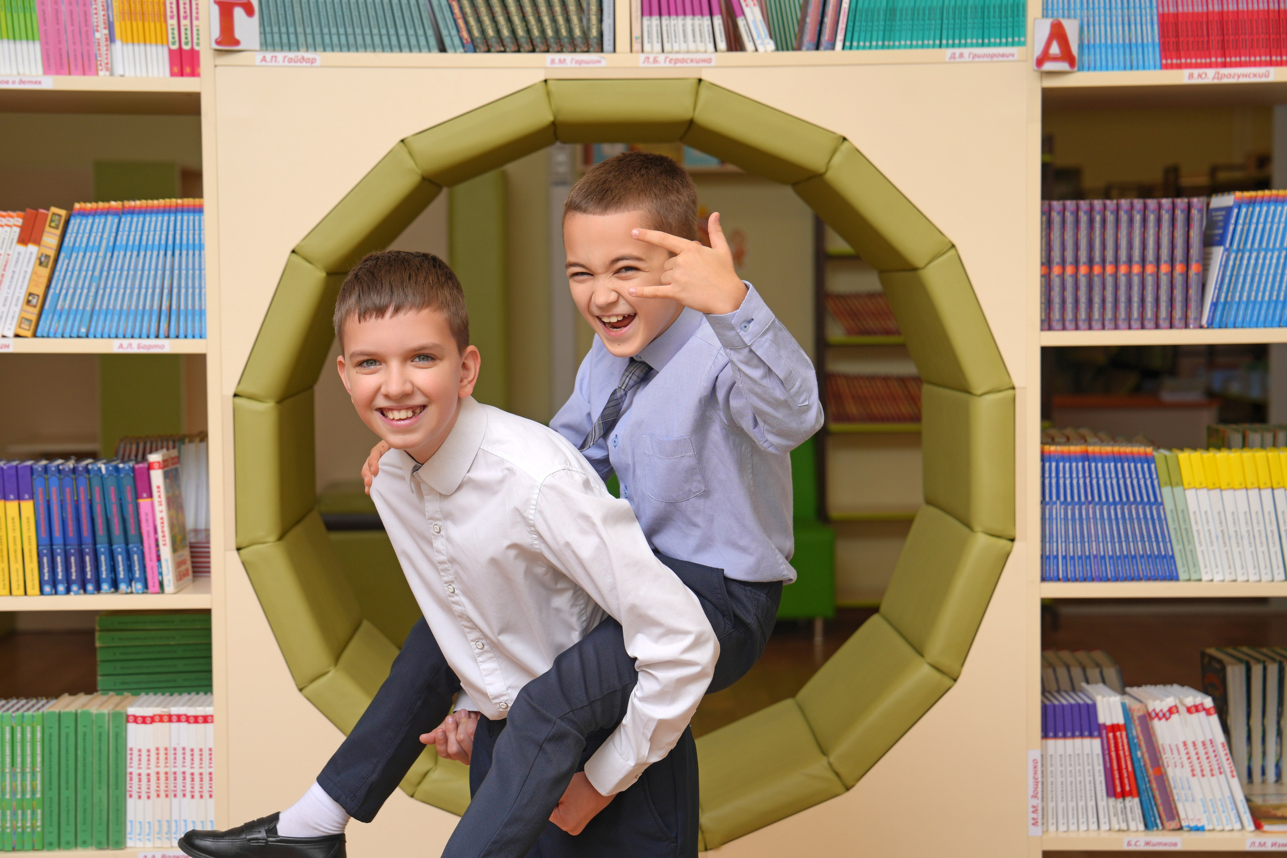 УЛИЧНЫЕ ЛОКАЦИИ. Красивый выпускной альбом в Краснодаре