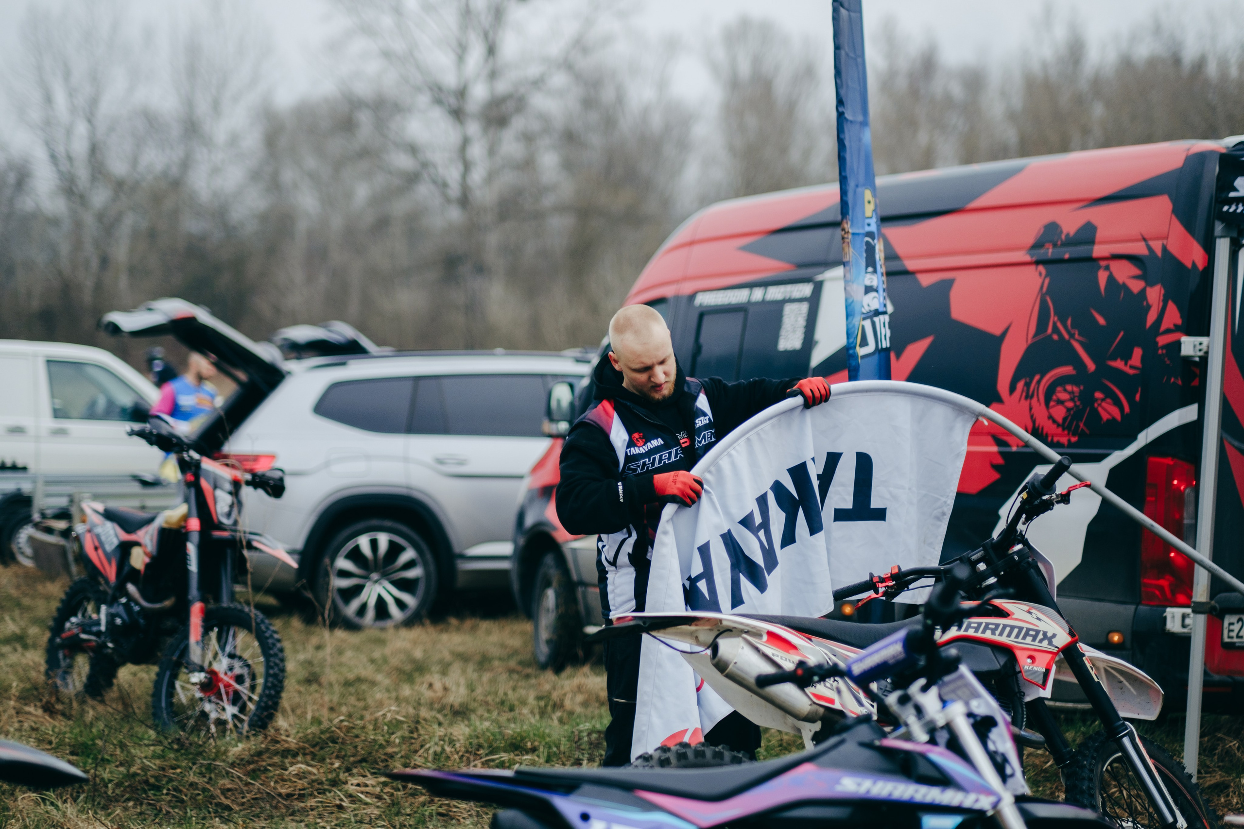 Эндуро Фест от Shamax Motors (Краснодар). Свадебный фотограф Денис Ожигин в Краснодаре и крае. Эмоциональная и стильная съемка вашего дня