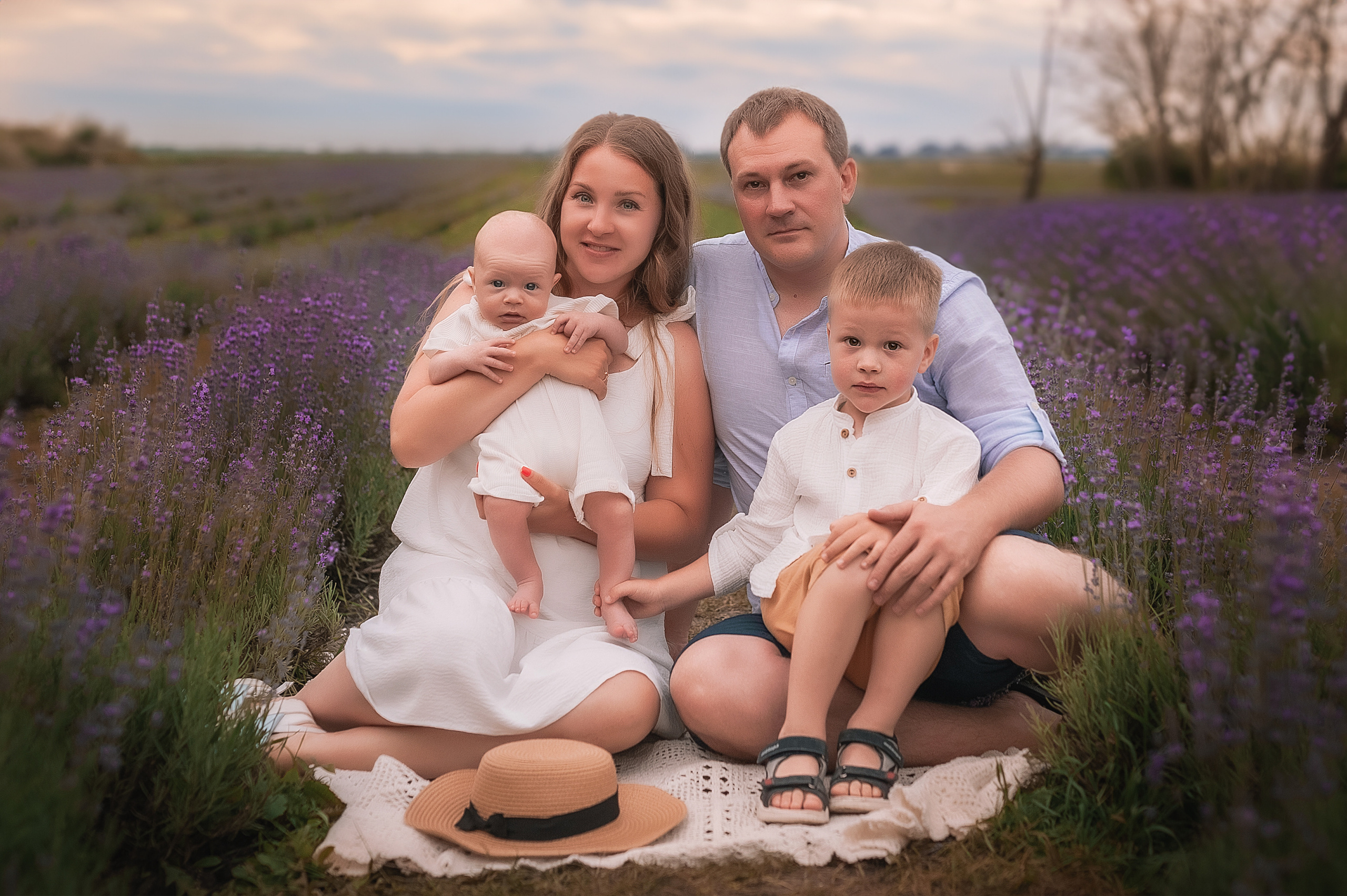 Семейная фотосессия в лавандовом поле. Семейный, детский фотограф в Воронеже Анна Никитина