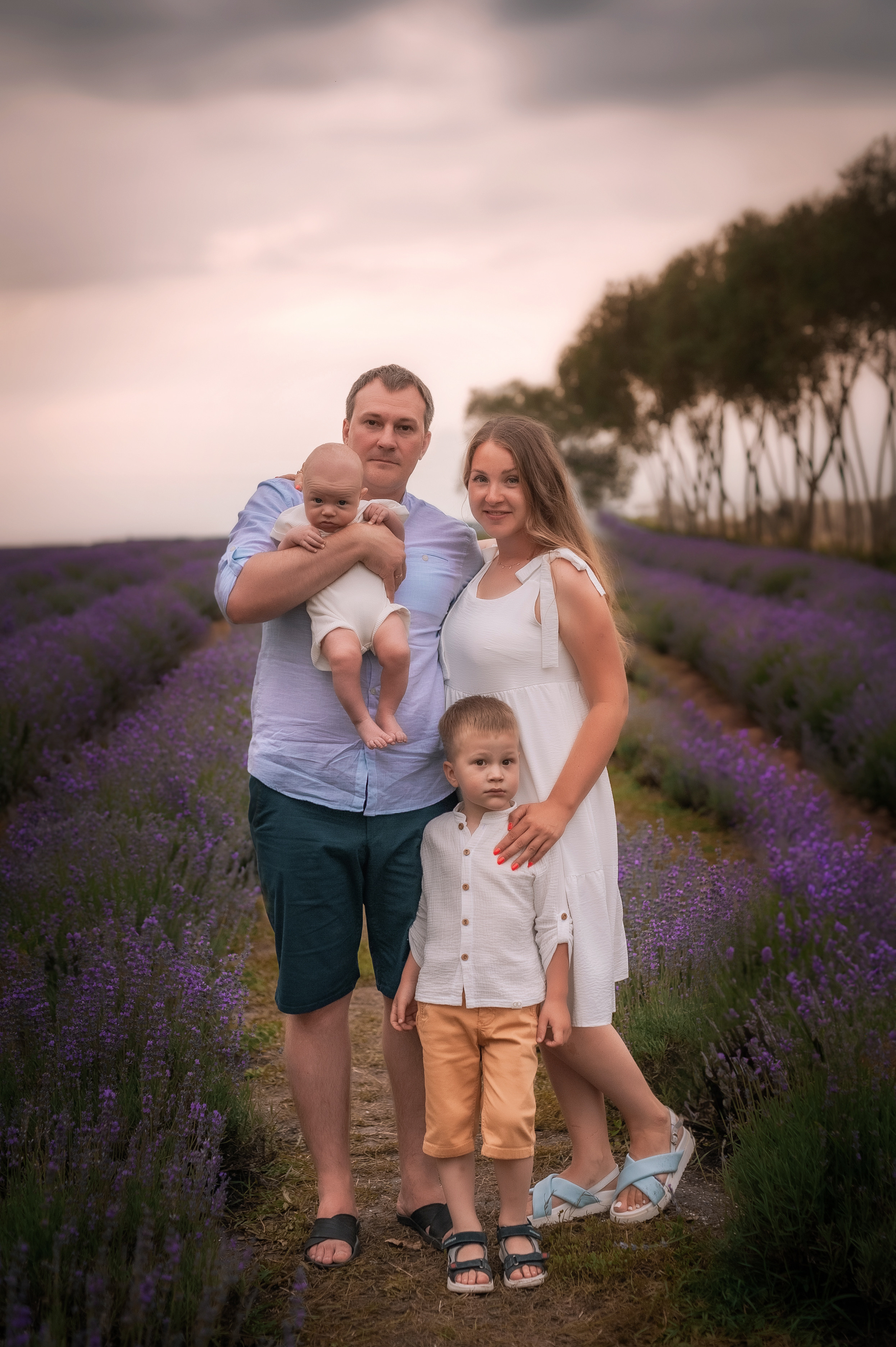 Семейная фотосессия в лавандовом поле. Семейный, детский фотограф в Воронеже Анна Никитина