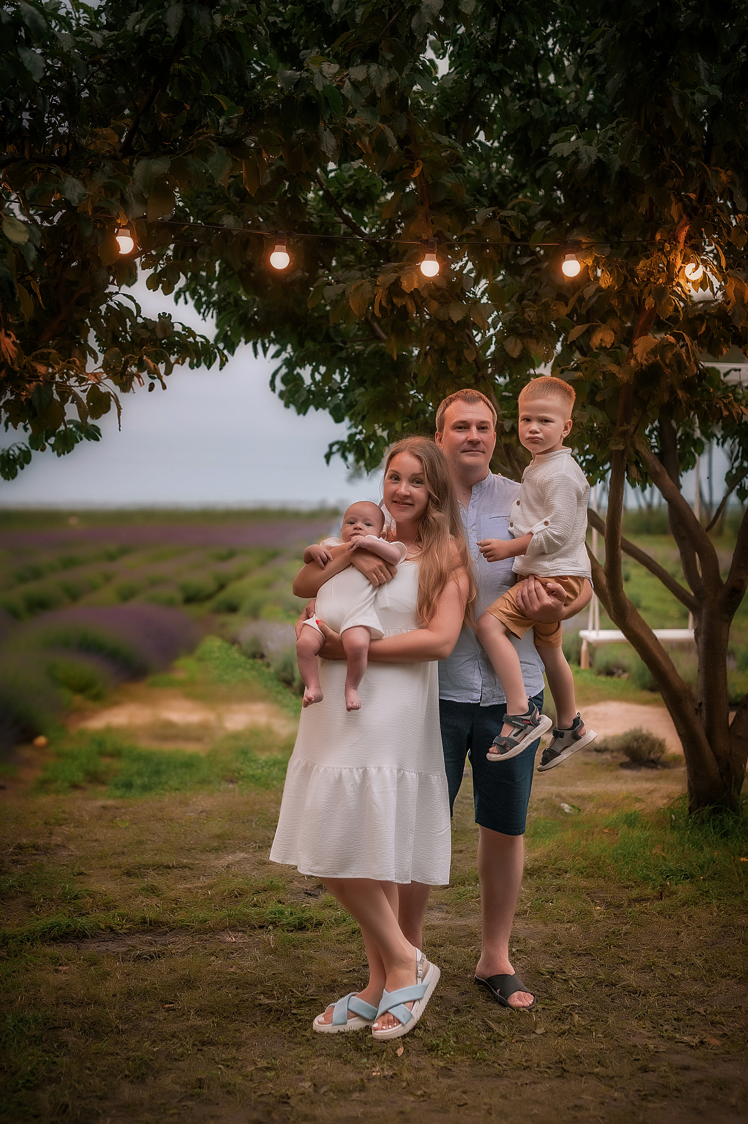 Семейная фотосессия в лавандовом поле. Семейный, детский фотограф в Воронеже Анна Никитина