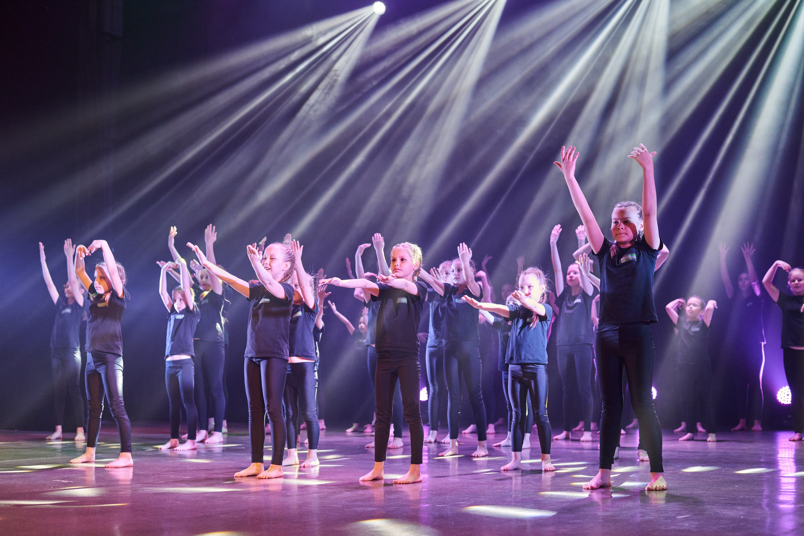 Отчетный концерт центра хореографии NonStop. Photographer Bangkok — Pattaya | фотограф Бангкок — Паттайа