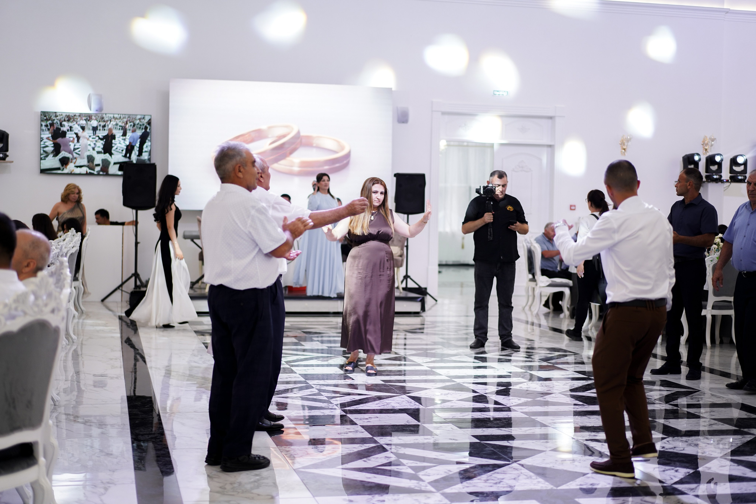 Армянский банкет. Свадебный фотограф в Ростове-на-Дону. Таинство Крещения и Венчания, семейные фотосессии. Алёна Чёботова