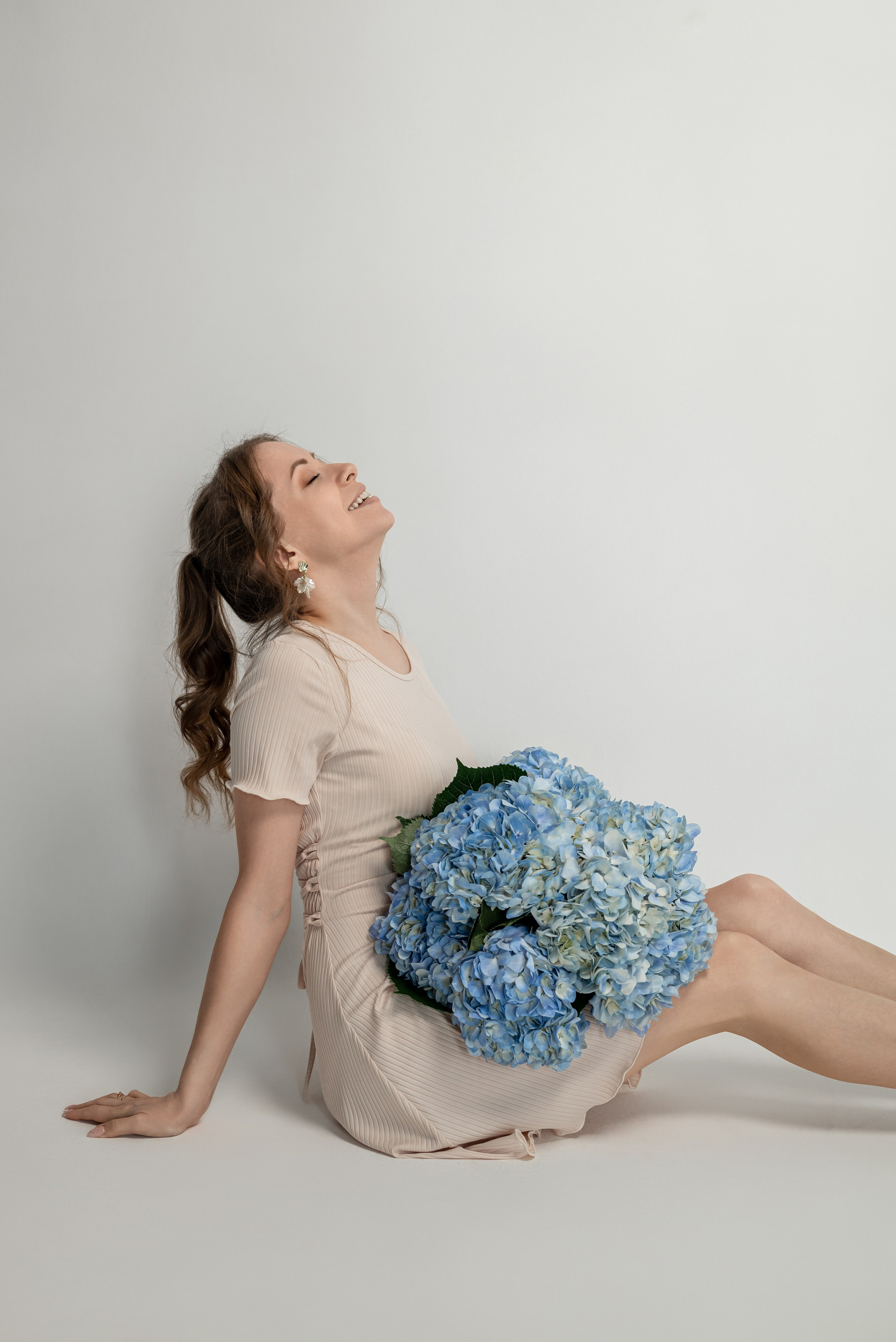 Фотопроект с голубыми гортензиями. Фотограф в городе Салават
