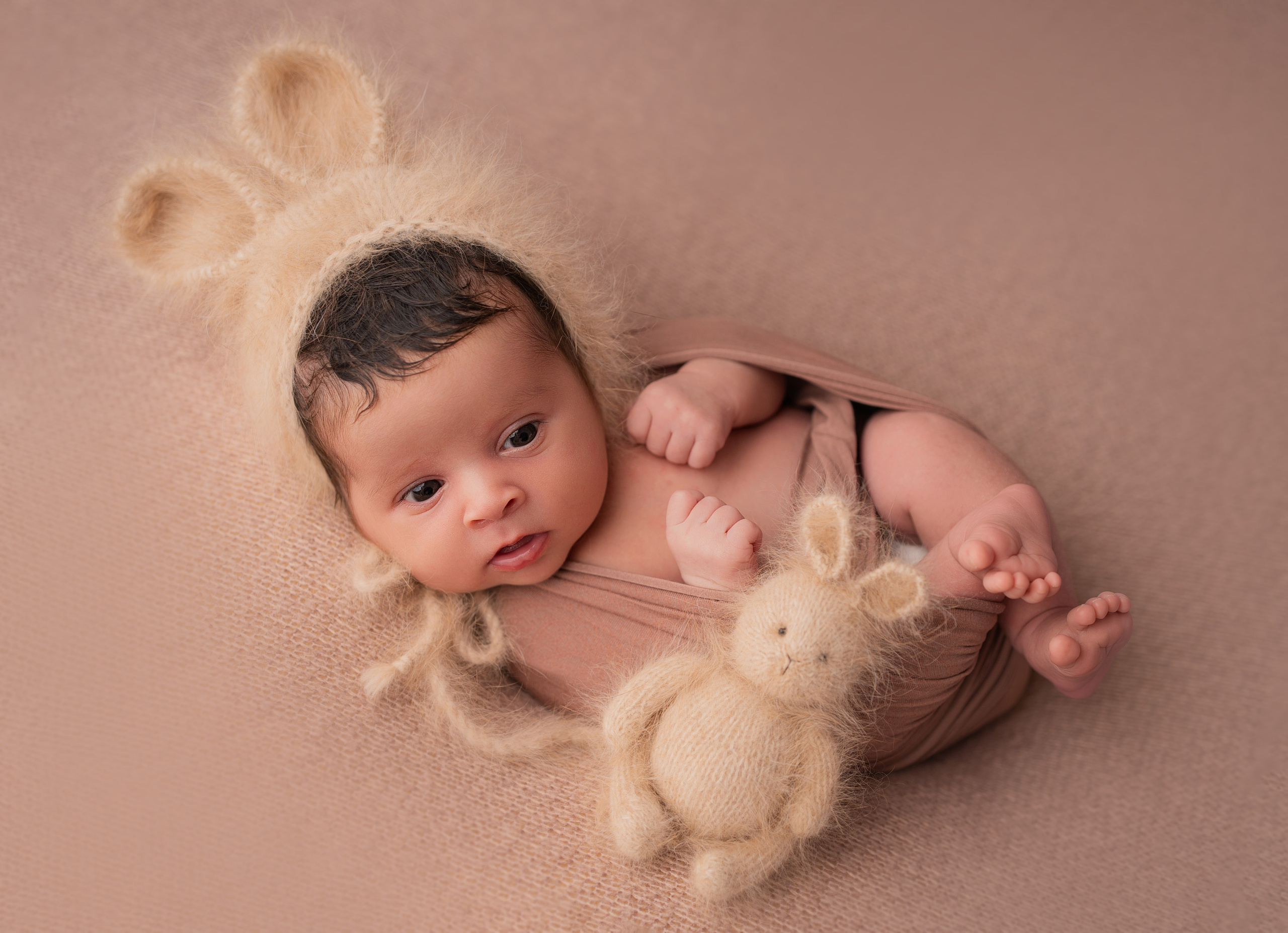 Фотограф новорожденных в Нижнем Новгороде - профессиональная фотосессия для новорожденных, уютные и милые снимки малышей, создание уникальных образов и воспоминаний для родителей. Специалист по детской фотографии предлагает услуги по съемке новорожденных в комфортной обстановке, обеспечивая безопасность и тепло для вашего малыша.
