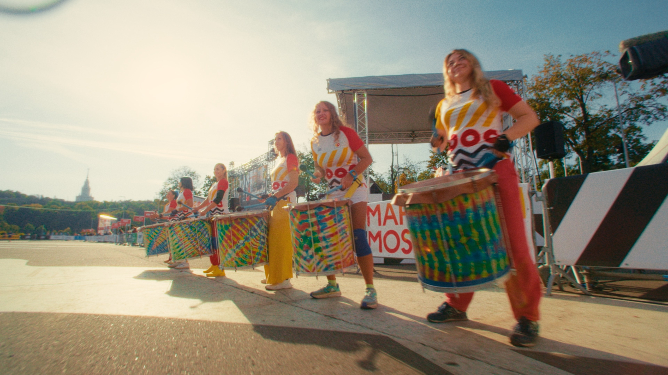 Документальный фильм Бегом по России, люди с неограниченными возможностями. Цветокоррекция кино, рекламы и клипов. В Алматы и по всему миру. Юрий Косяков