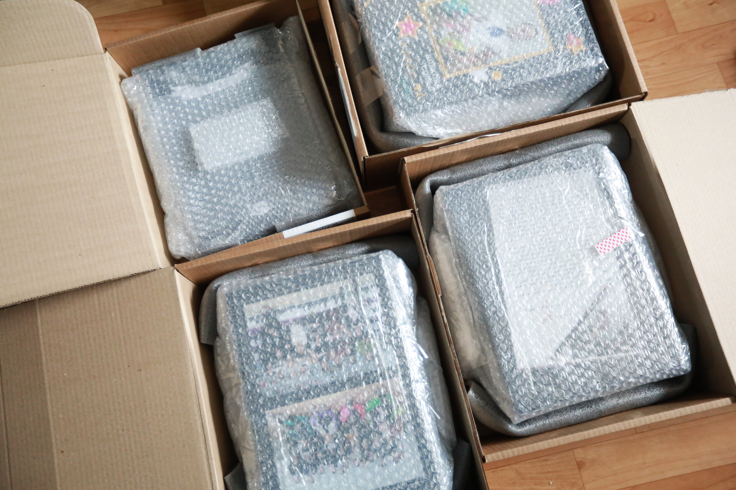 Готовые выпускные альбомы. Medlori fotobook Выпускные альбомы в Липецке Лариса Медведева