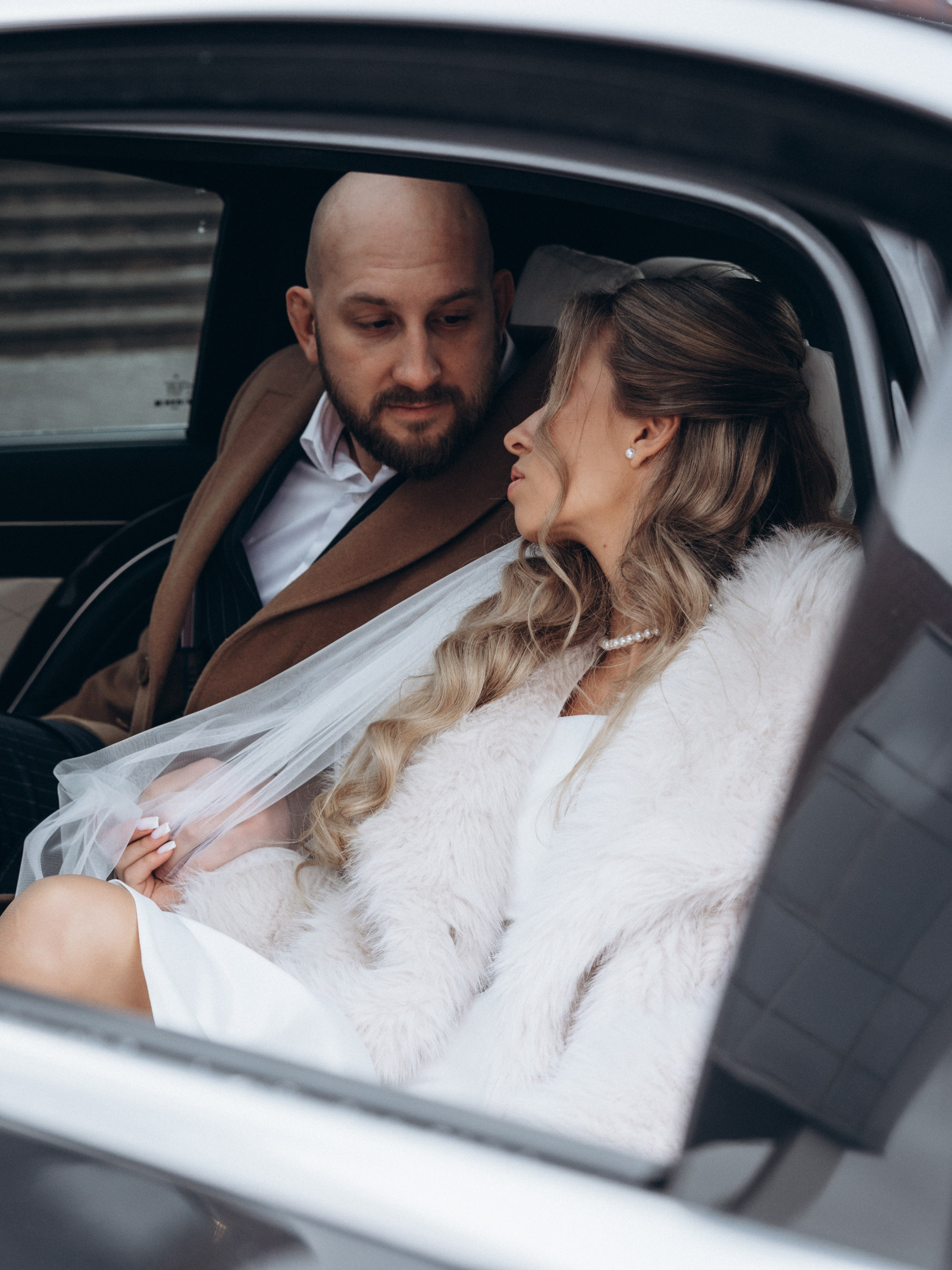 Утро и роспись Виктора и Марии. Ваш фотограф в Одинцовском районе и Москве