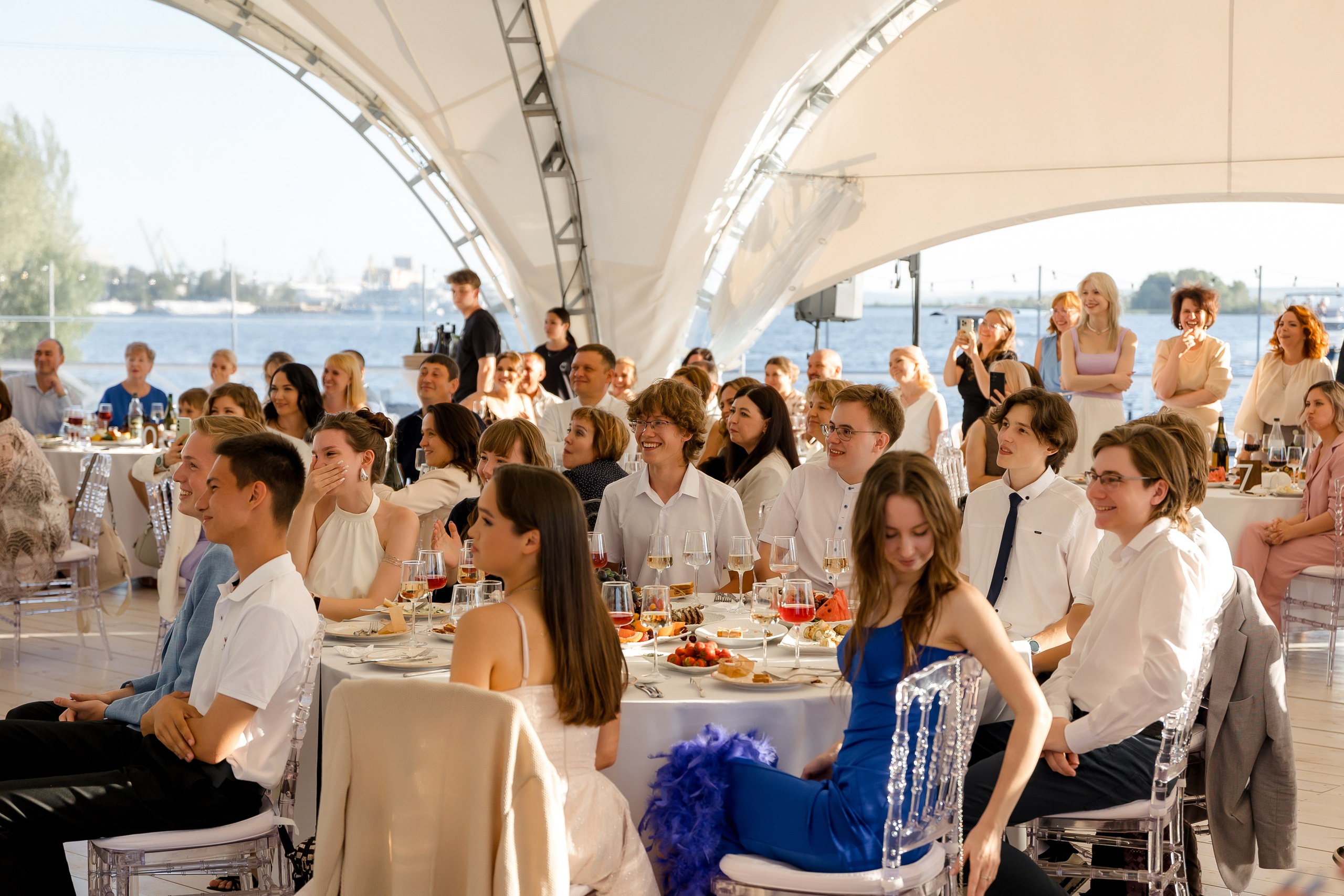 ВЫПУСКНОЙ White Place — Гимназия 52. Свадебный и семейный фотограф Динар Гильмутдинов