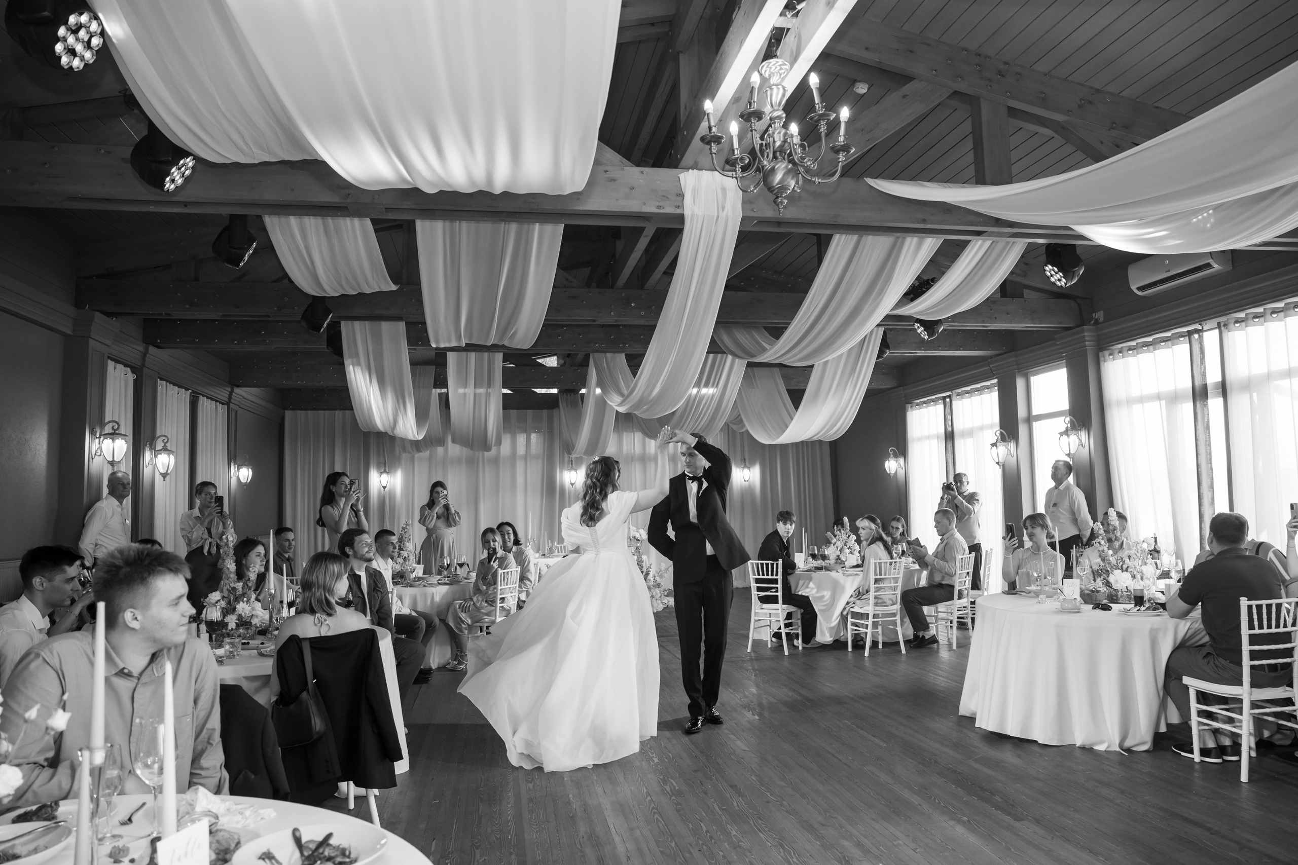 Свадебная фотосессия в отеле Сенешаль. Свадебный и репортажный фотограф (Москва, Королев и другие)