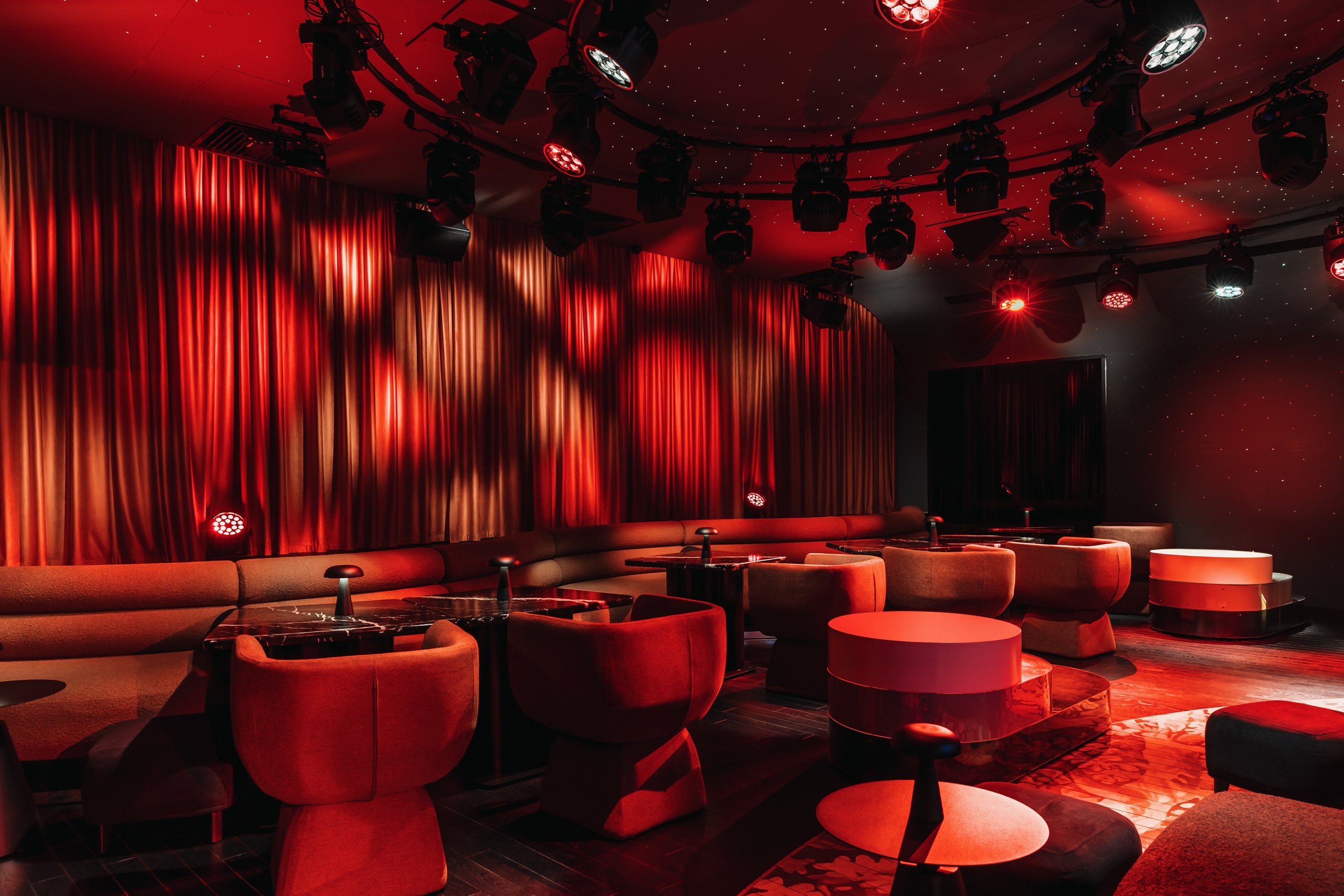 (S)AINT. Репортажный фотограф в Санкт-Петербурге Жолудев Владислав