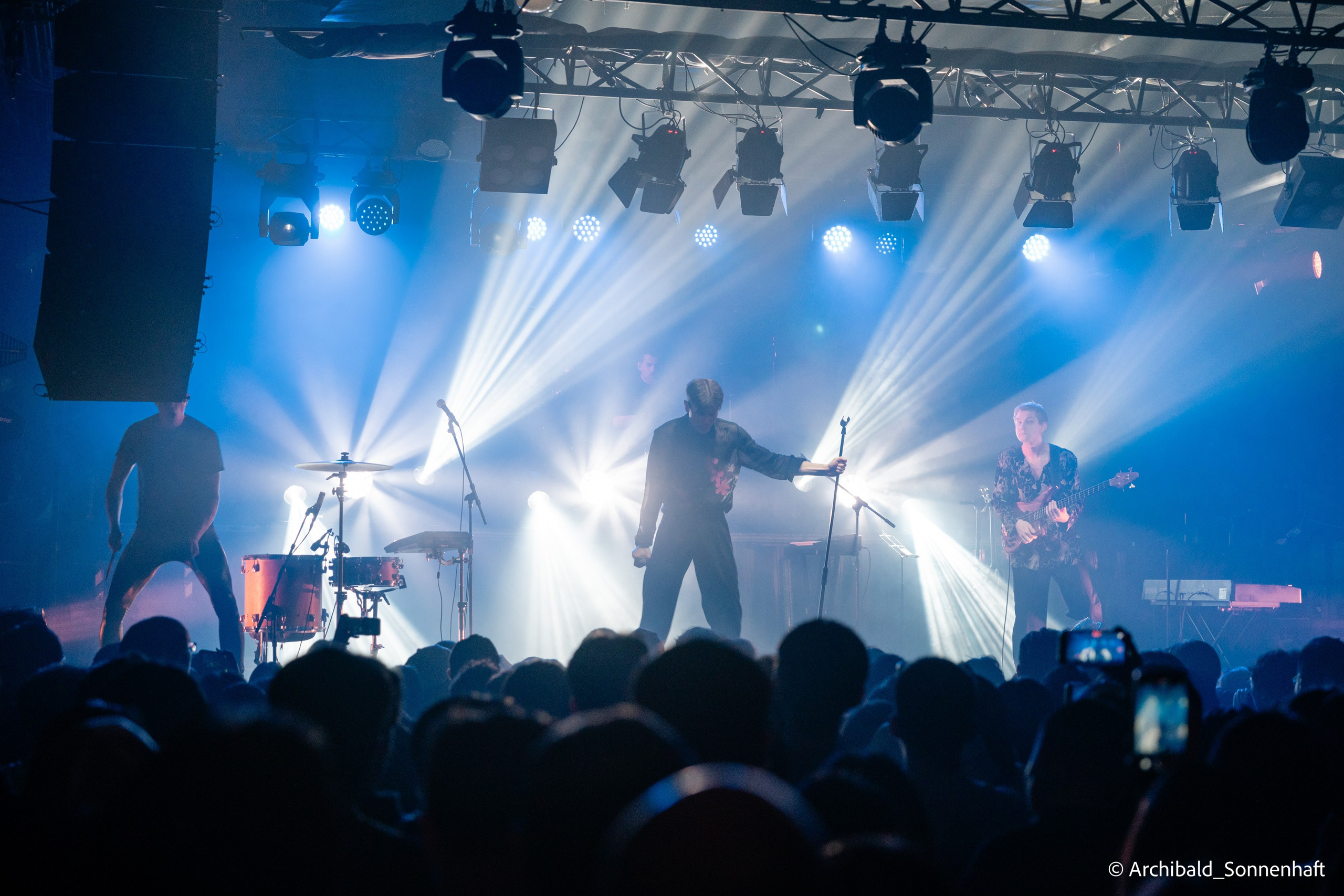 Short Paris in Beijing. Photographer in Guangzhou, China. Archibald Sonnenhaft