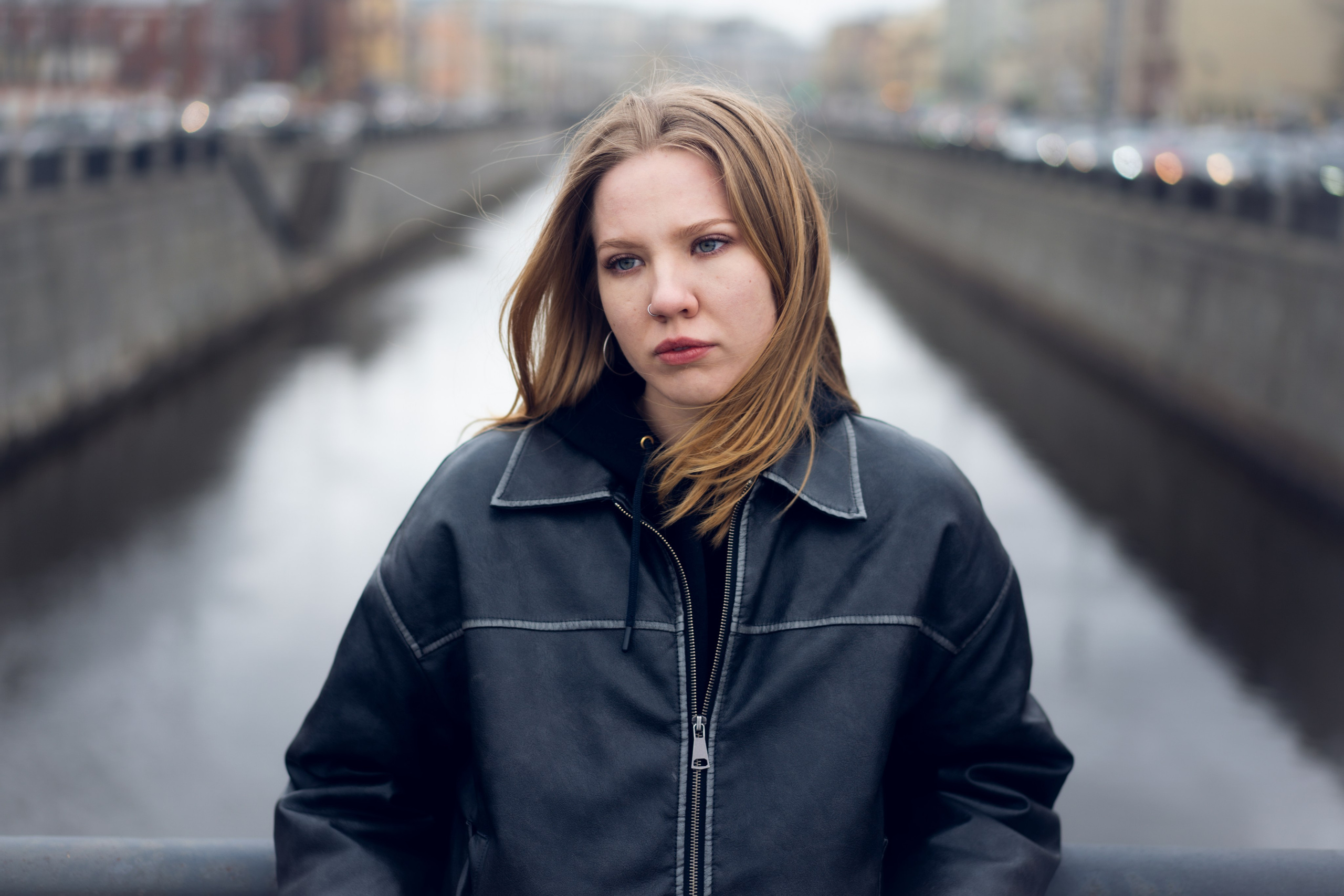 Прогулочная фотосессия по Обводному каналу. Виктория Спорова. Ваш портретный фотограф в Санкт-Петербурге