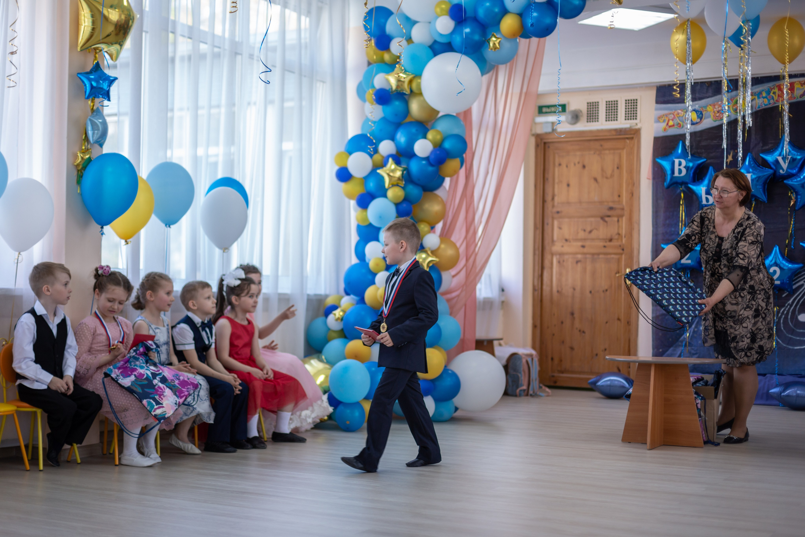 Выпускной ДС № 69_2024 год. Семейный фотограф в Санкт-Петербурге