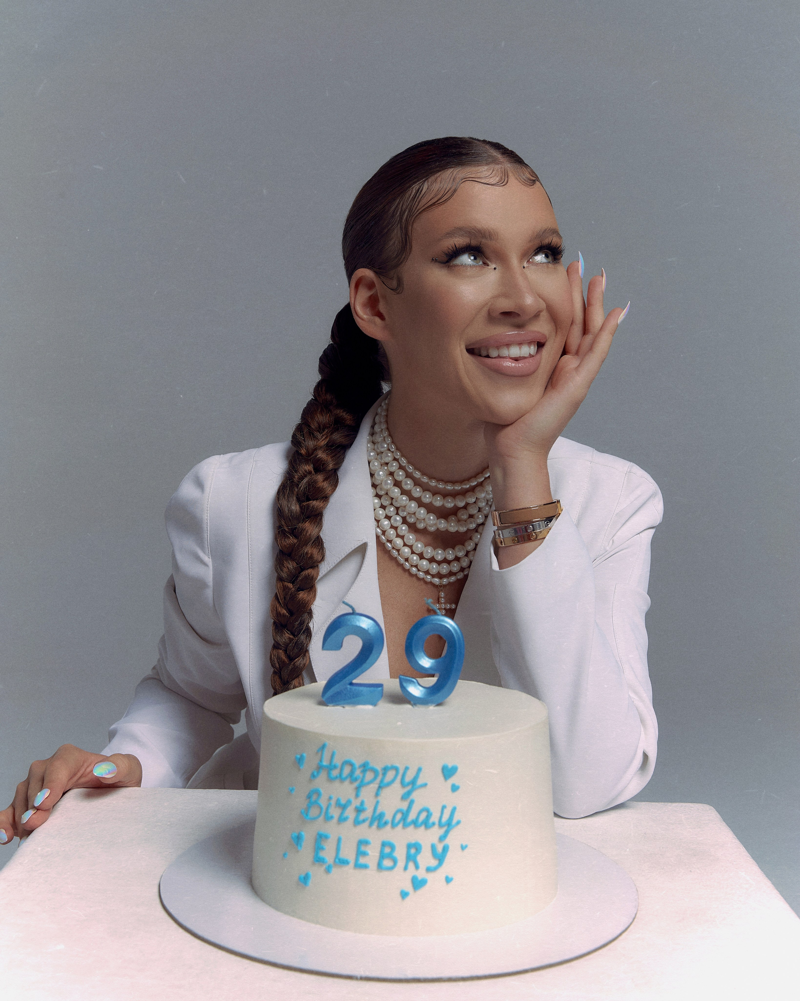 Alyona. Фотограф Sasha Saunder