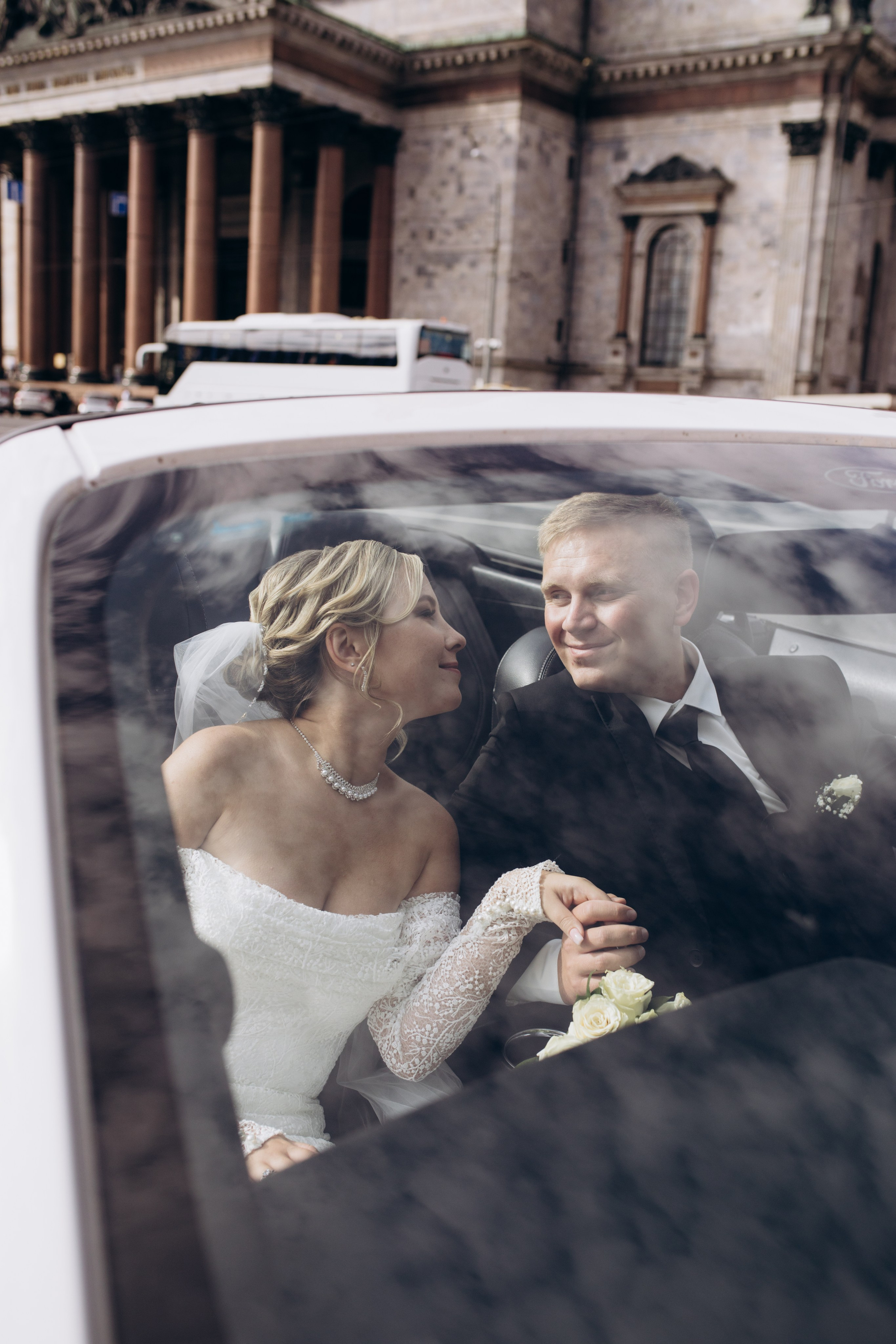 Свадебная регистрация в Загсе на Английской Набережной в Санкт-Петербурге. Фотограф в Санкт-Петербурге Разиля Идиятуллина