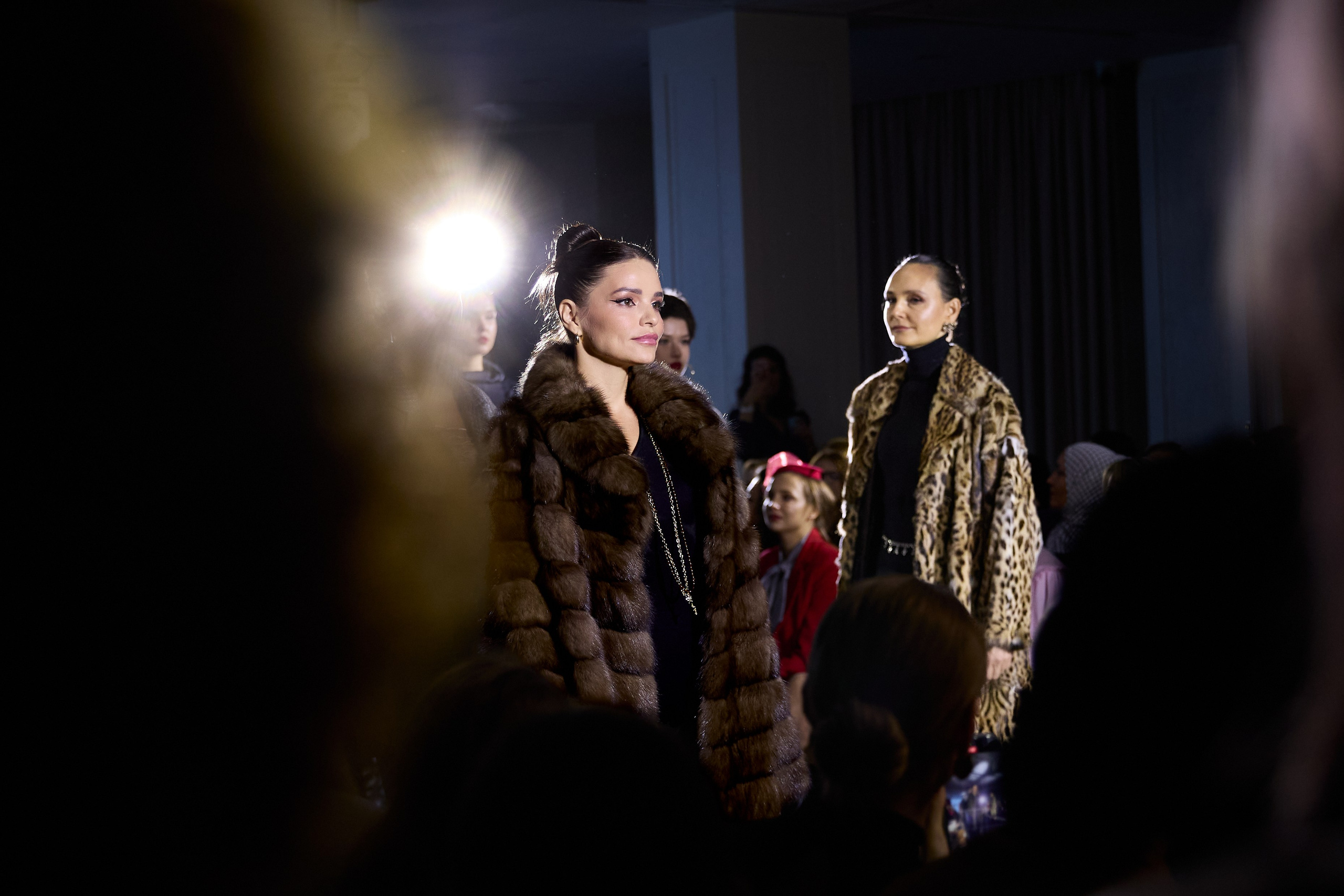 13 сезон недели моды в Ульяновске 8 — 9 ноября Тема: «Мода как спектакль». Свадебный и семейный фотограф в Ульяновске Орешина Елена