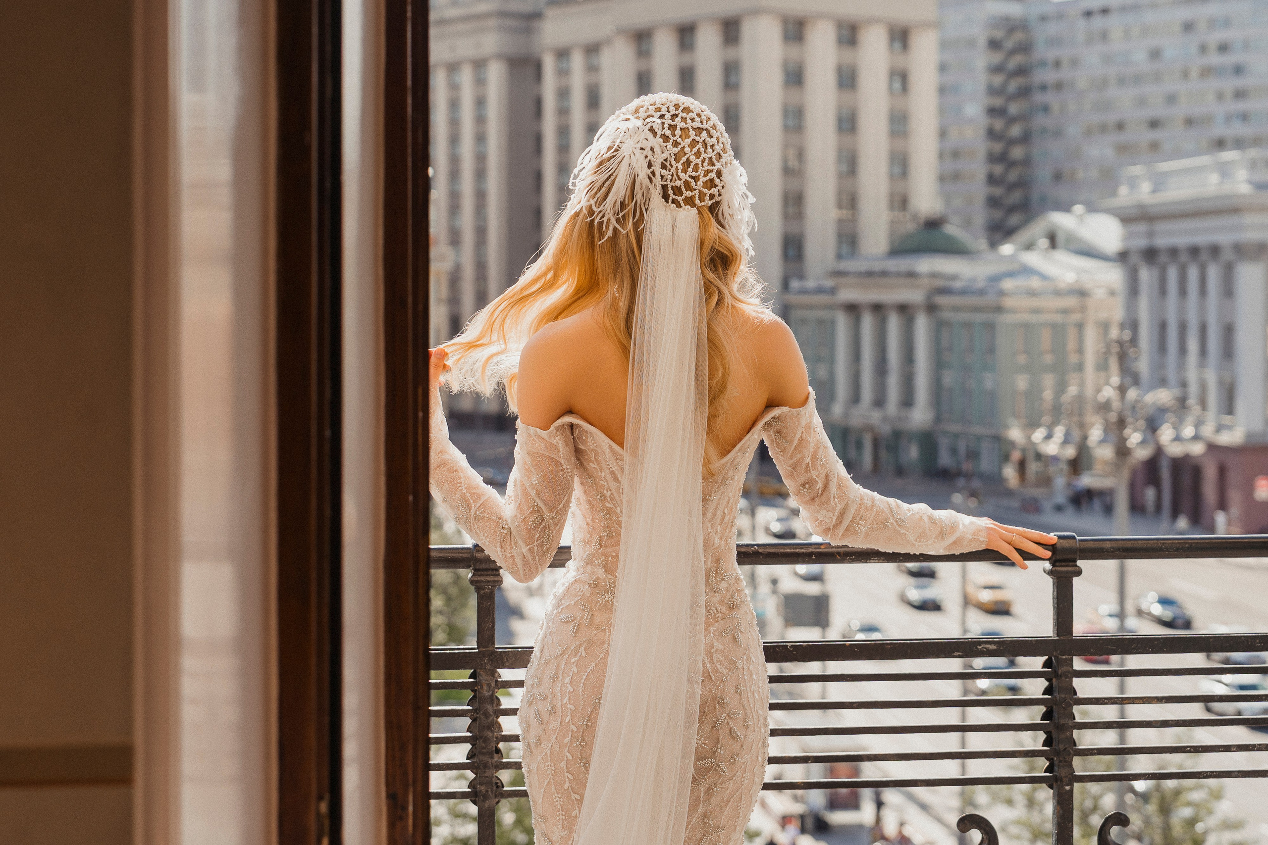 Свадебная фотосессия в отеле Метрополь. Свадебный фотограф в Москве Анна Полушина