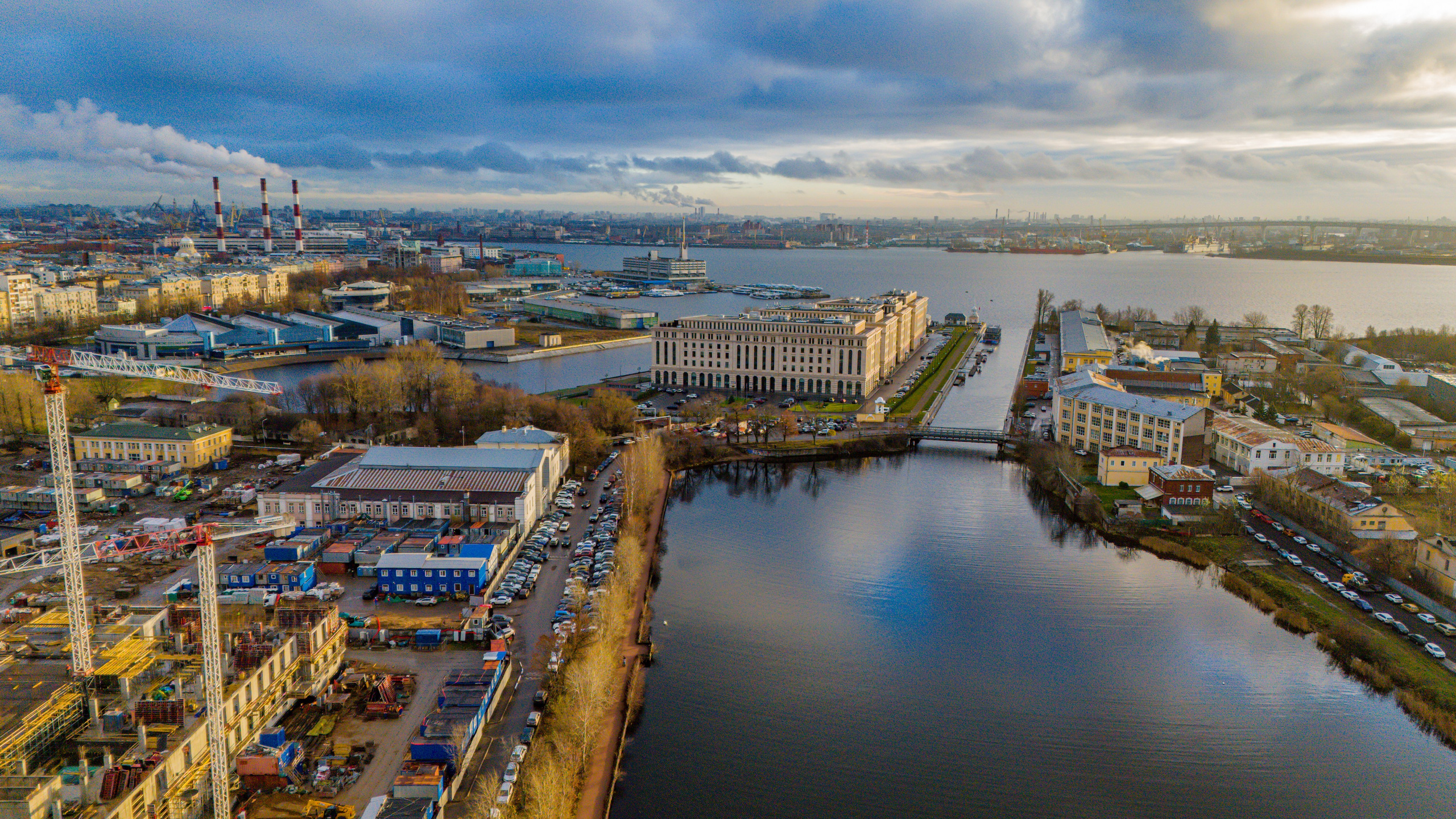 Аэросъемка / съемка с квадрокоптера. Студия визуального контента в Санкт-Петербурге и Москве