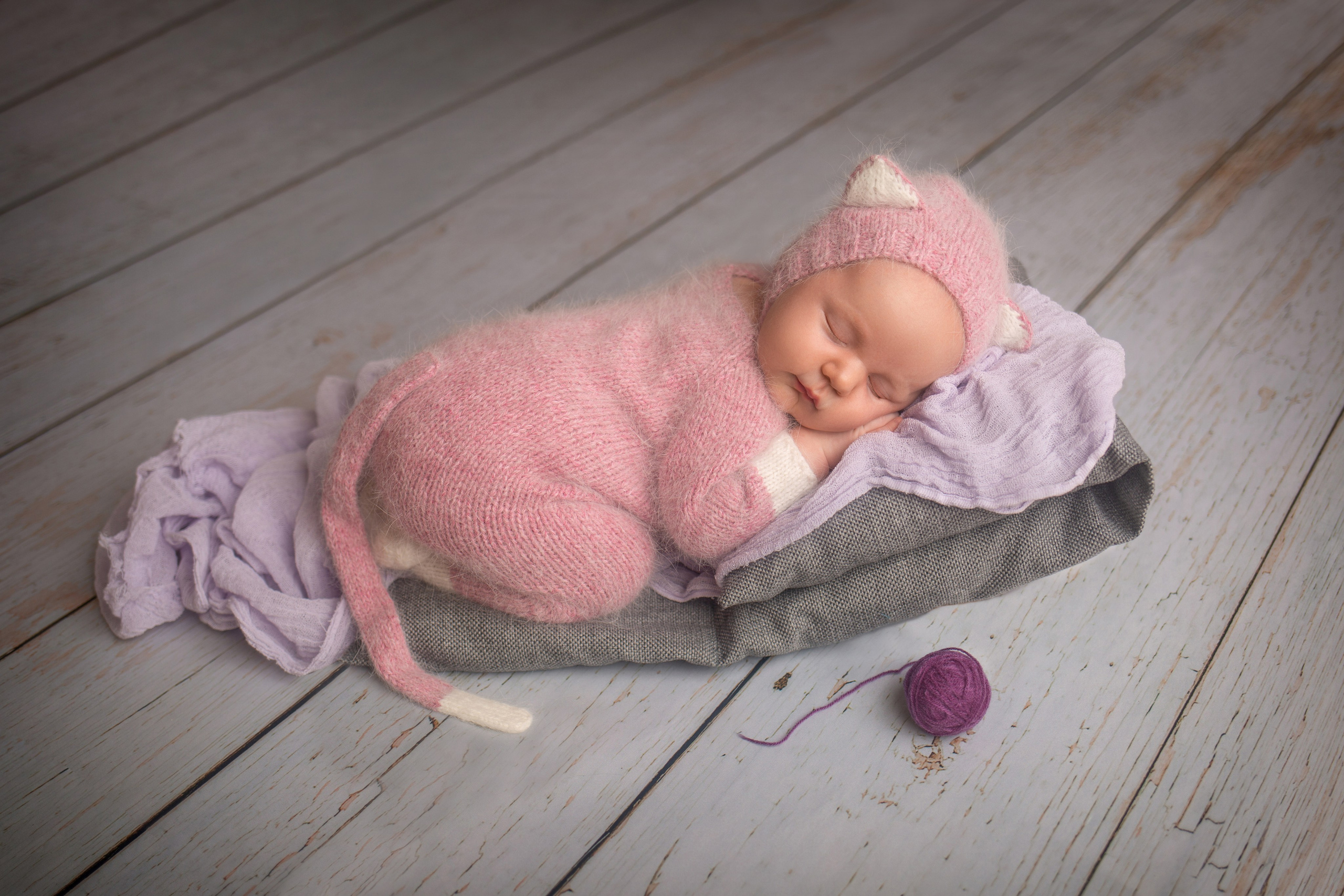 Ньюборн девочки. Фотограф новорожденных, семейный, детский фотограф в Москве и Московской области