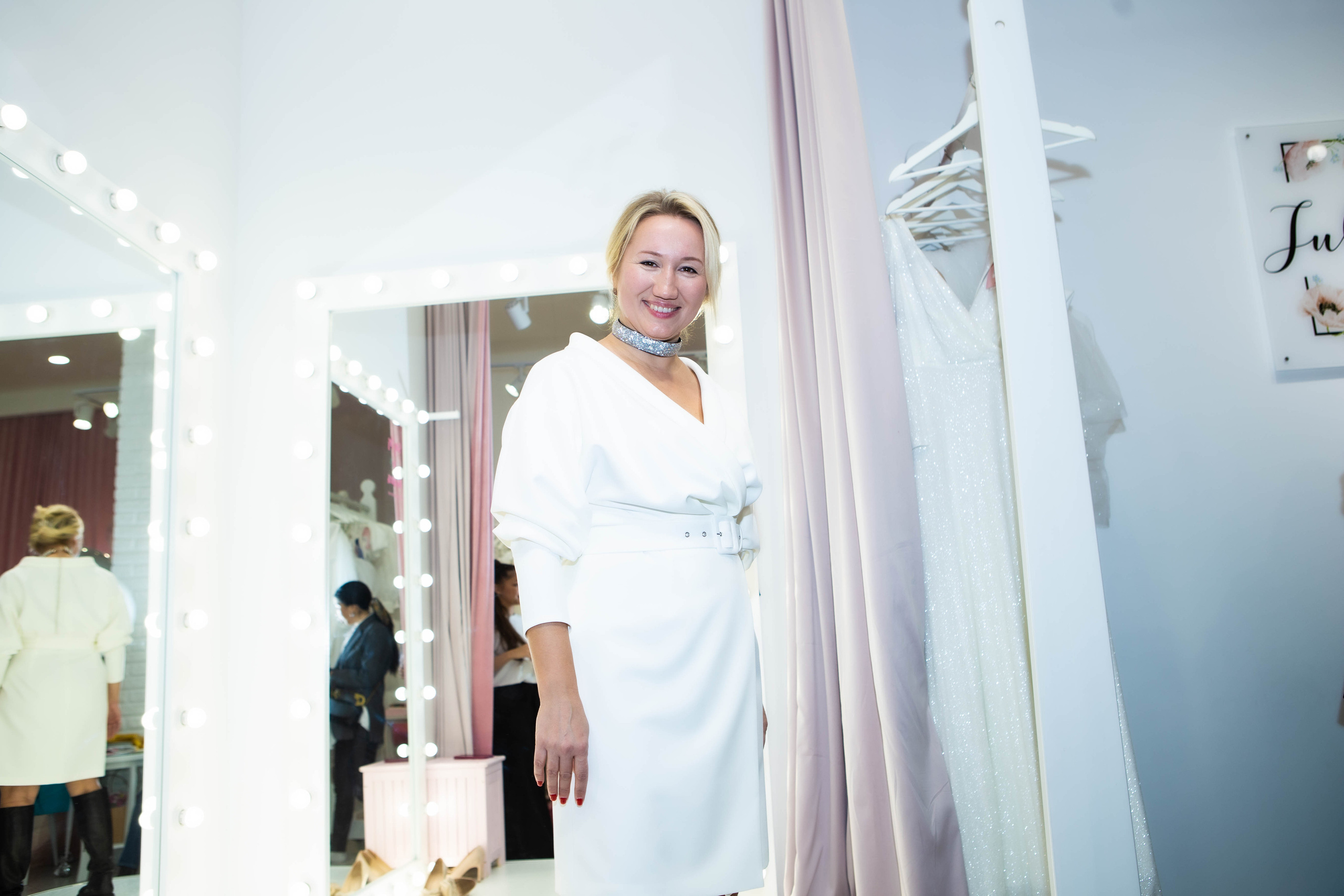 Jully Bride | 10 лет | свадебный магазин. Фотограф Абакумова Анастасия