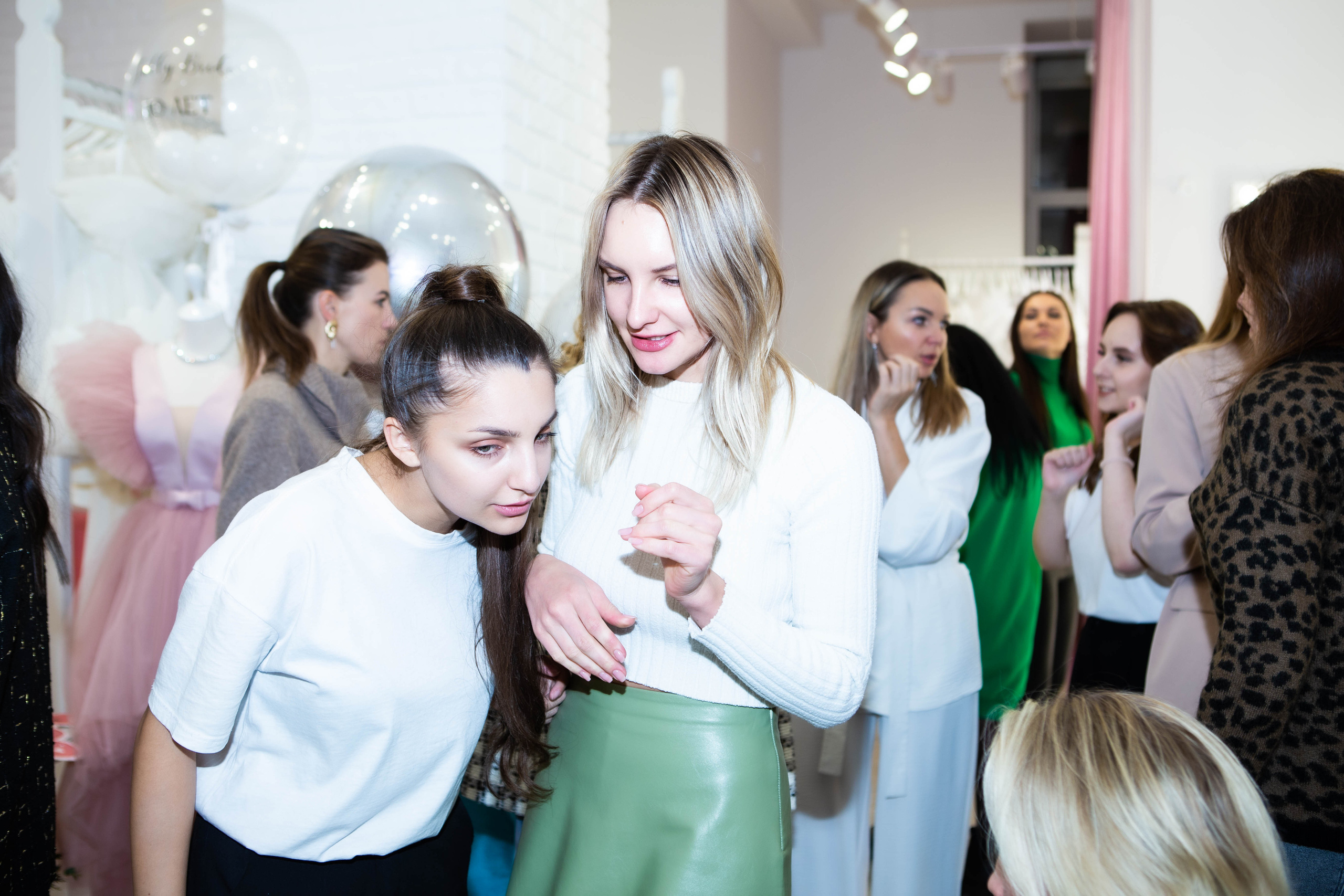 Jully Bride | 10 лет | свадебный магазин. Фотограф Абакумова Анастасия