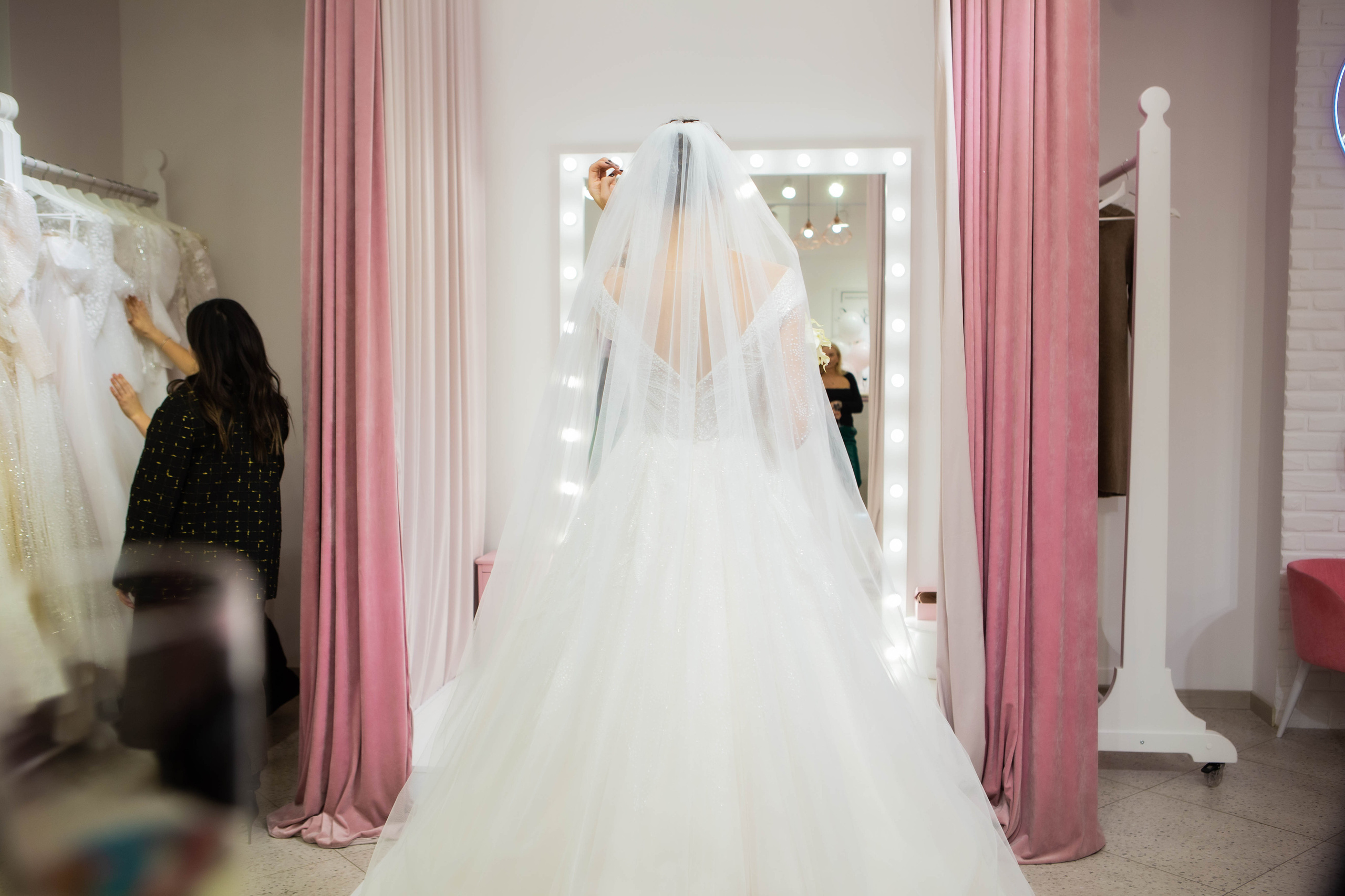 Jully Bride | 10 лет | свадебный магазин. Фотограф Абакумова Анастасия