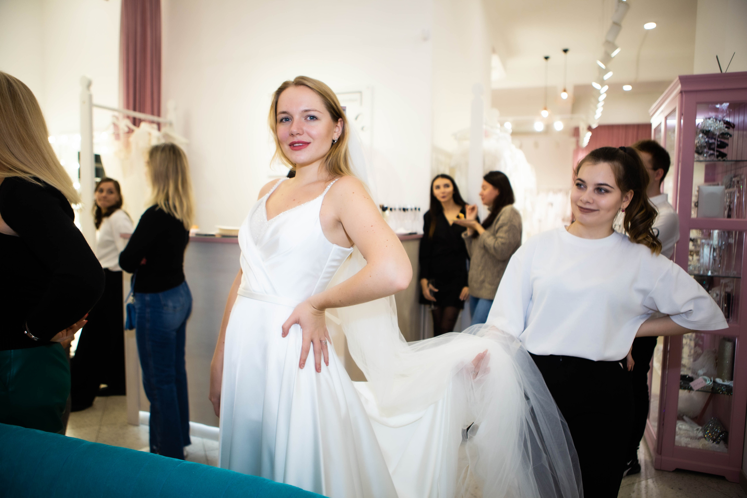 Jully Bride | 10 лет | свадебный магазин. Фотограф Абакумова Анастасия