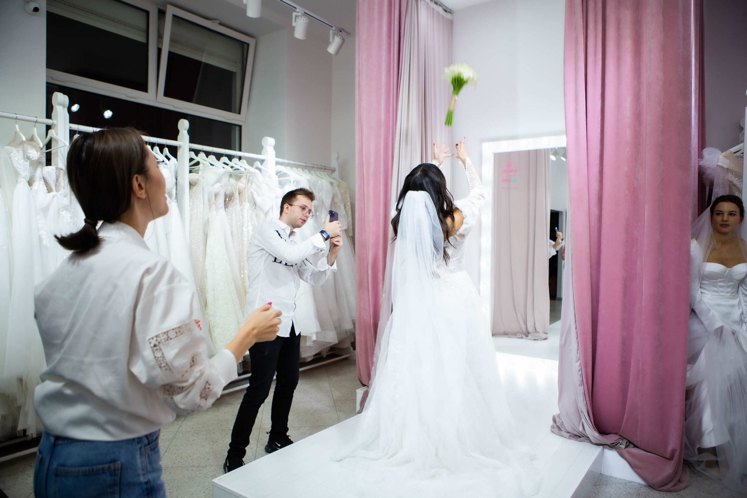 Jully Bride | 10 лет | свадебный магазин. Фотограф Абакумова Анастасия