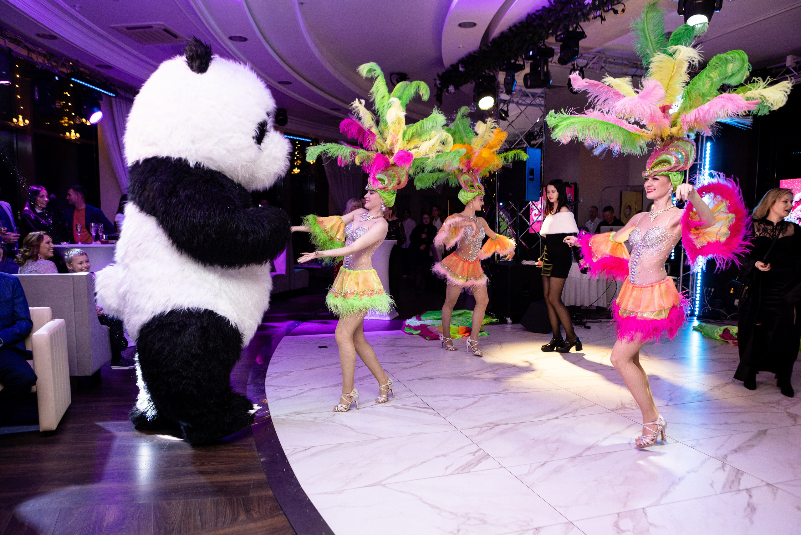 Репортажный Фотограф СПб: Корпоративы, События, Бизнес-портрет в Санкт-Петербурге. Фото и Видеосъемка на ваше мероприятие. Александр Романов