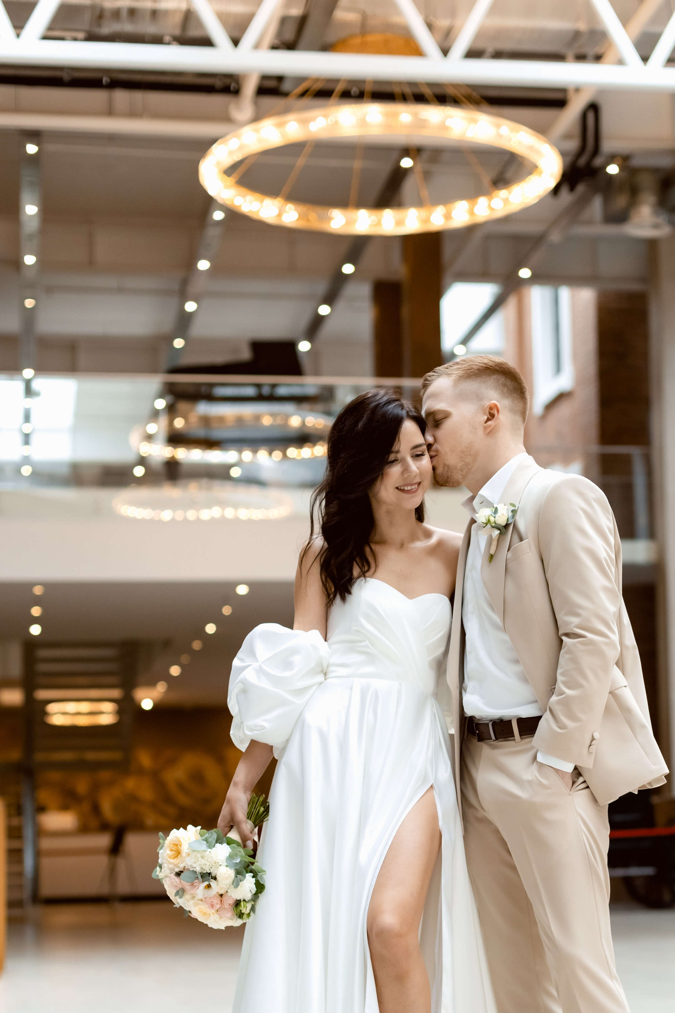 Галлерея «Главный проспект». Свадебный и семейный фотограф Екатеринбург Настя Саедгалина