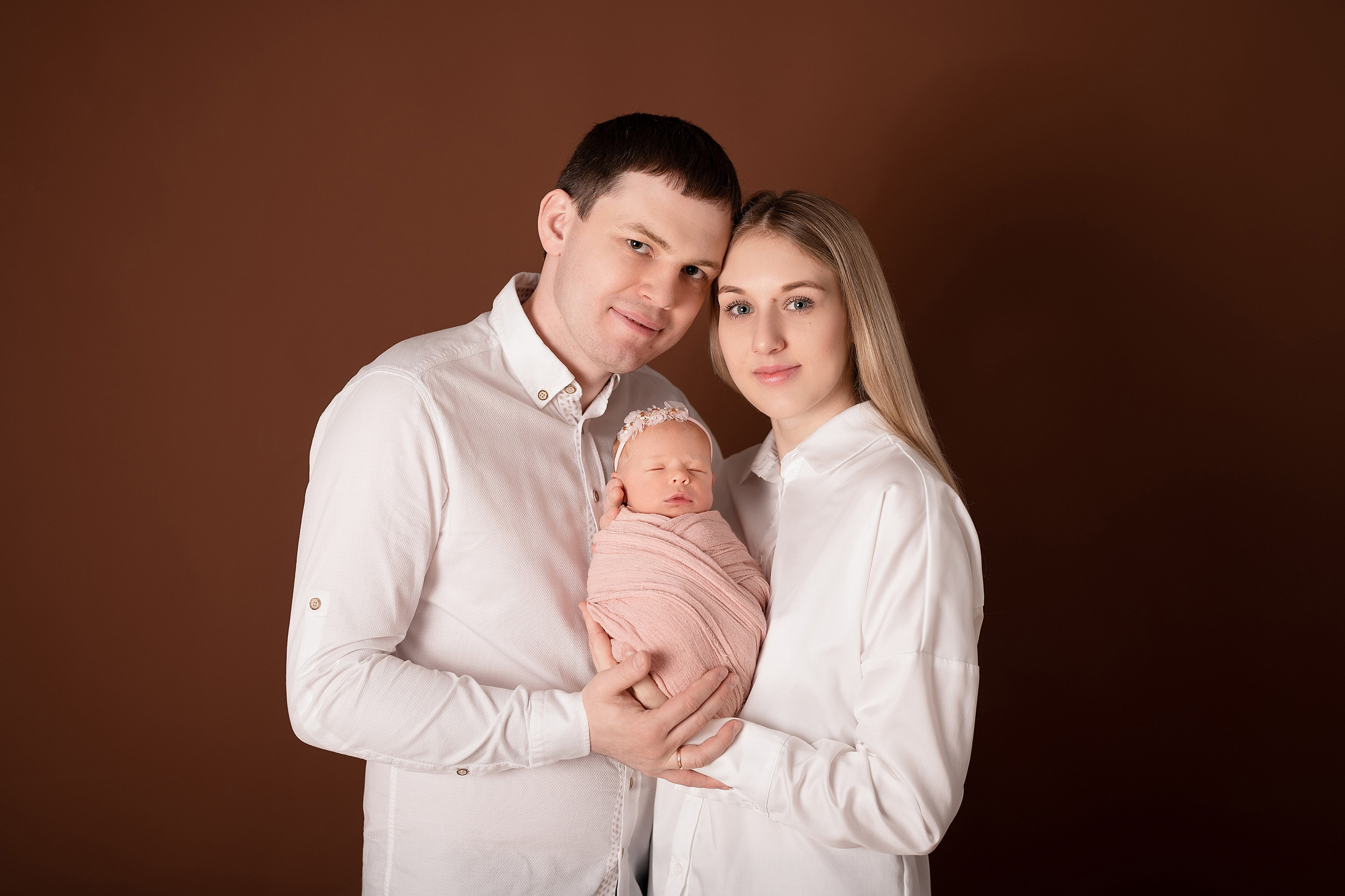 Малышка Ева. Один месяц. Первый месяц жизни. Детский и семейный фотограф в Красноярске. Фотосессии новорожденных малышей до 1 месяца