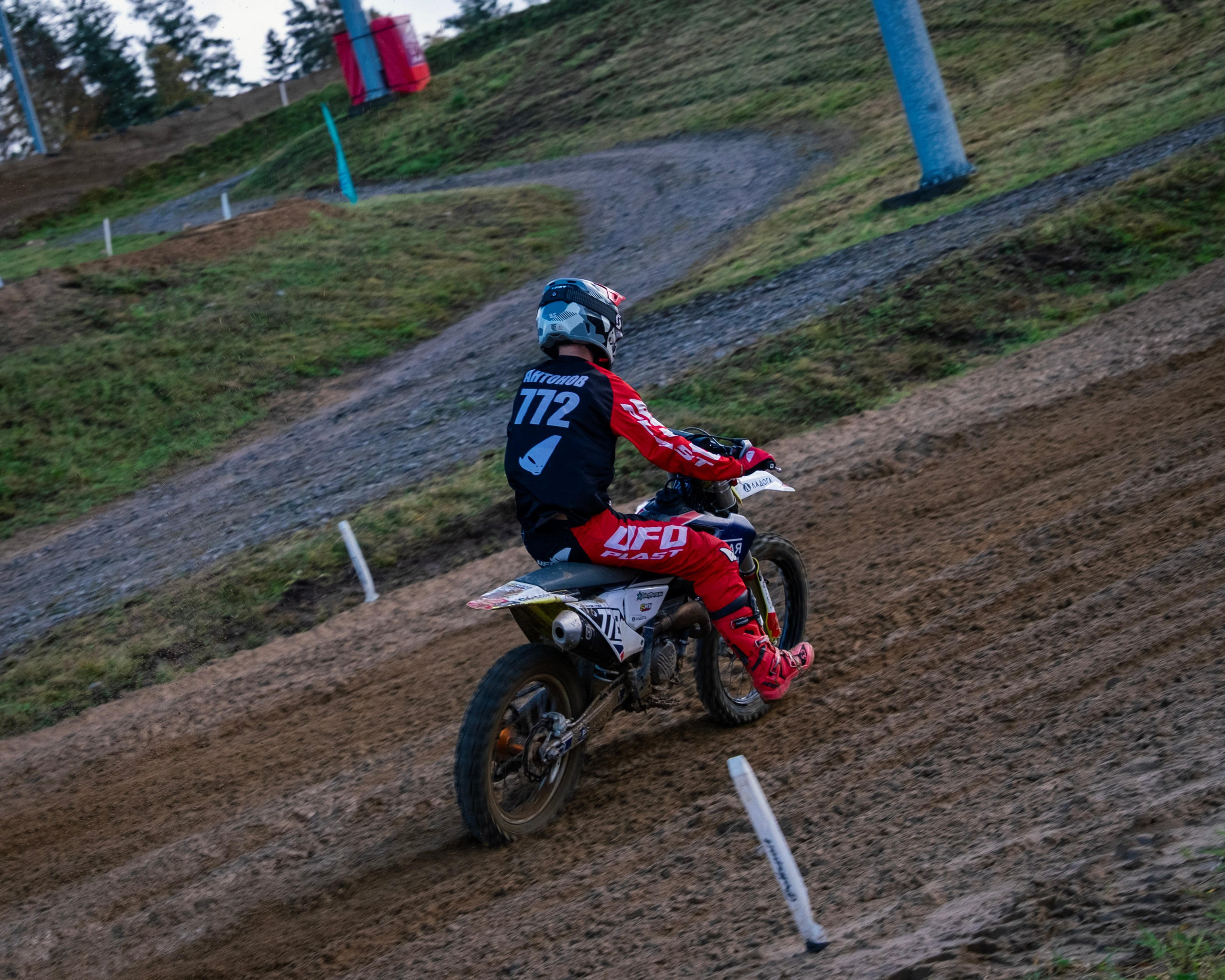 Мотокросс (Игора Драйв). Автомобильные фотографии и рисунки в Санкт-Петербурги Пашков Дмитрий