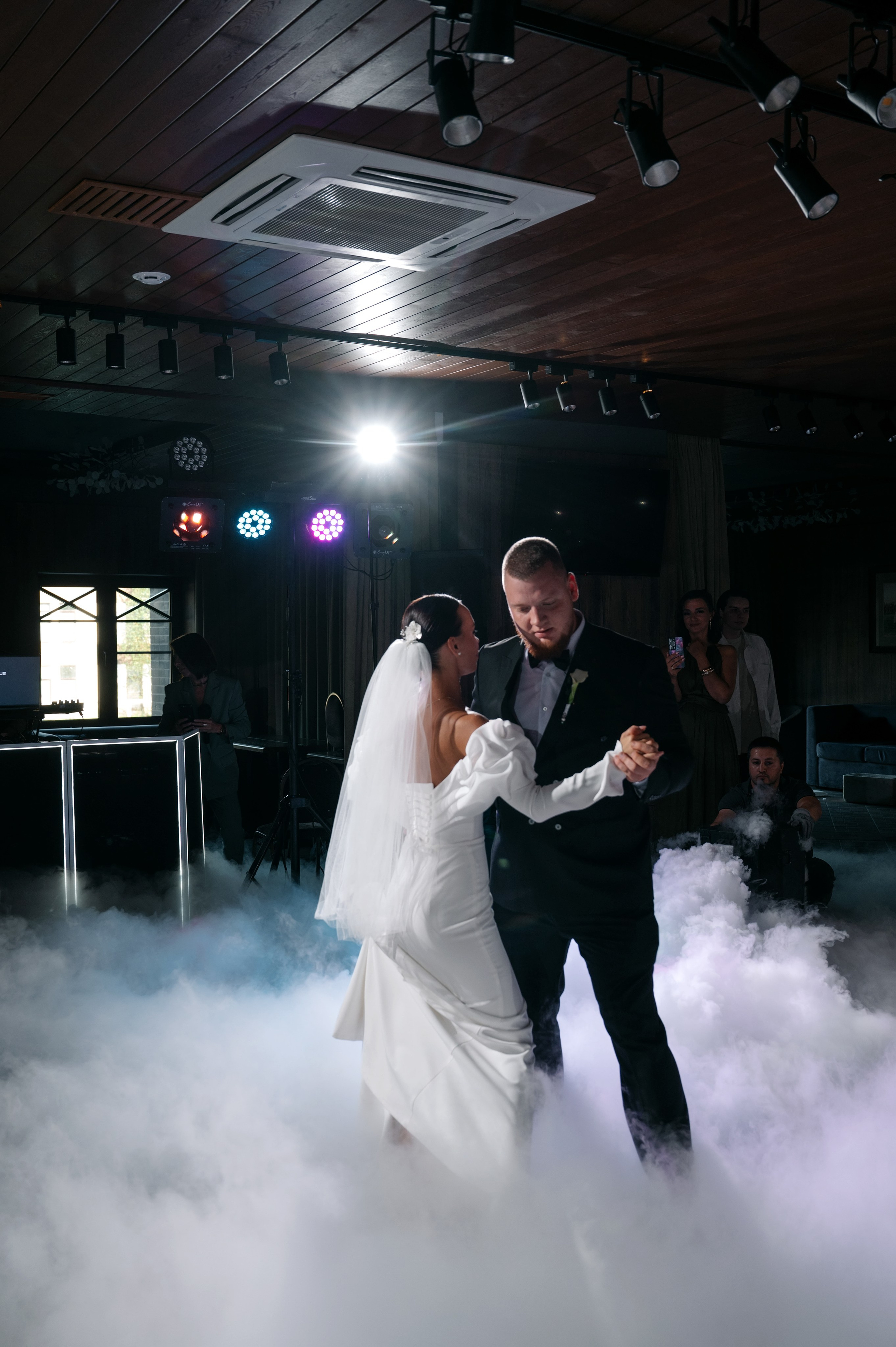 Свадьба в КСК Звёздный. Свадебный и семейный фотограф Виктория Носачёва. Щелково, Москва и МО