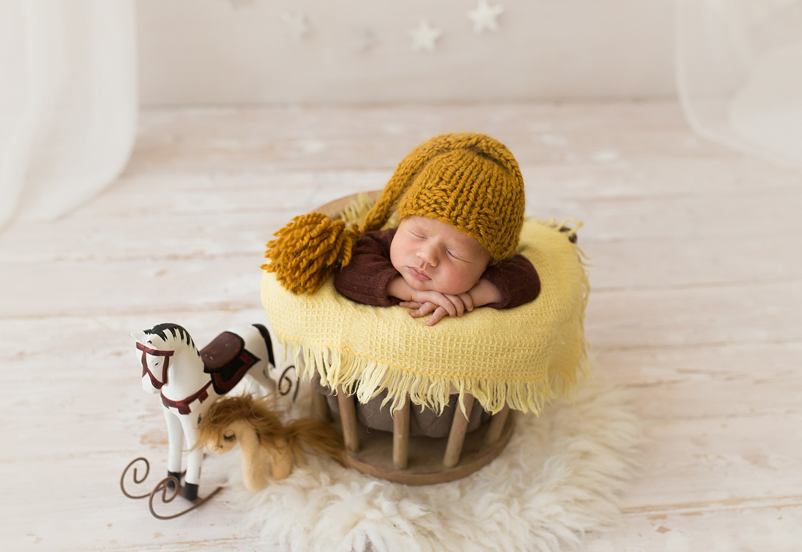 Фотосессия новорождённого. Фотограф новорождённых малышей и детский фотограф В Казани Лана Максим