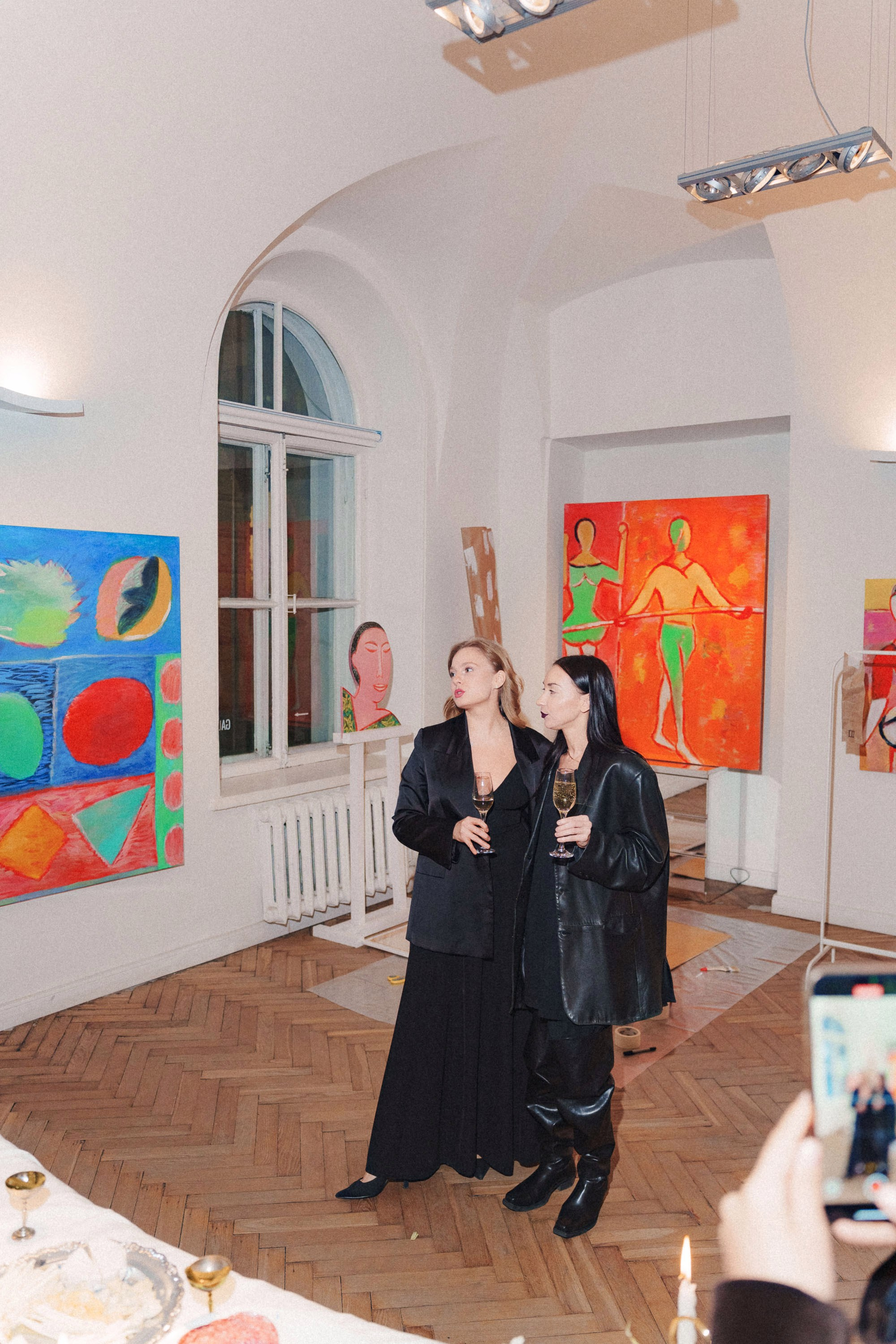 NASTYA CHELSEA Birthday in the gallery EGGZ. Андрей Цветков — репортажный, свадебный и портретный фотограф в Санкт-Петербурге