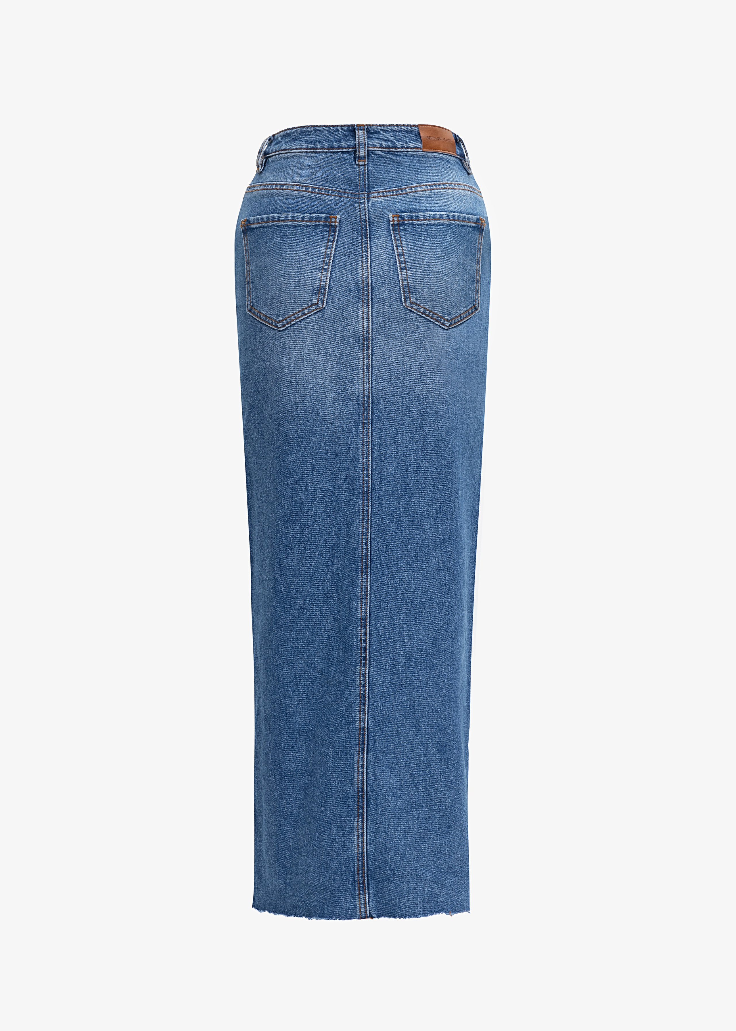 Съемка джинсовой юбки на манекне 