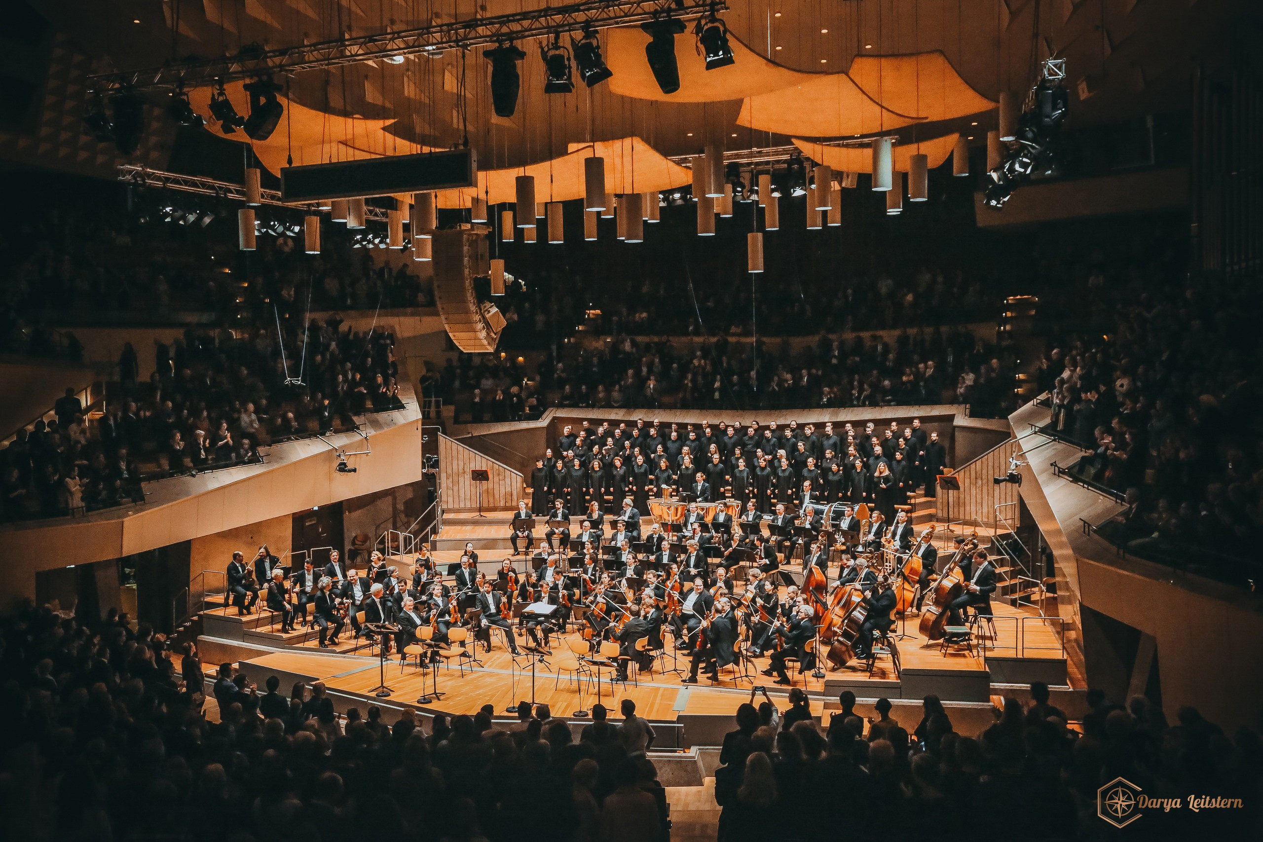 Театрально-концертный репортаж. Дарья Письменюк / Darya Leitstern — фотограф, музыкант, журналист, путешественник