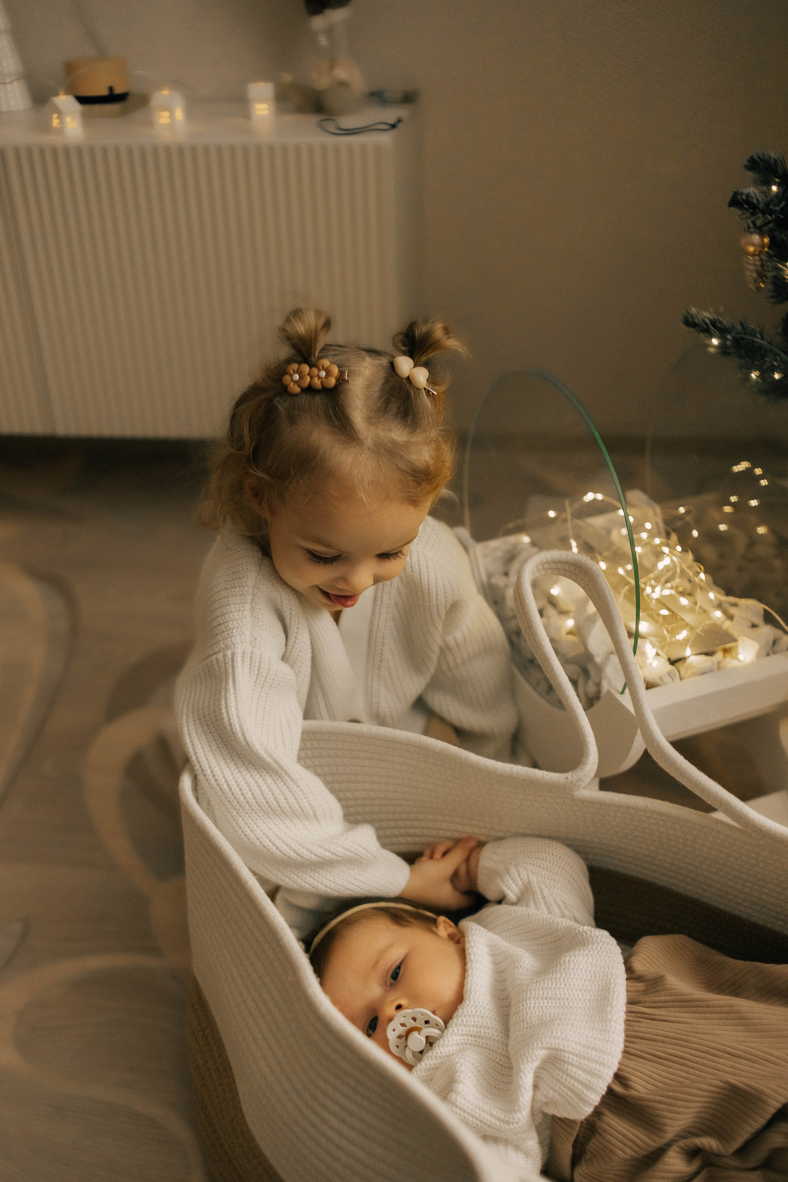 Анастасия, Андрей, Ариша и Анюта. Главная