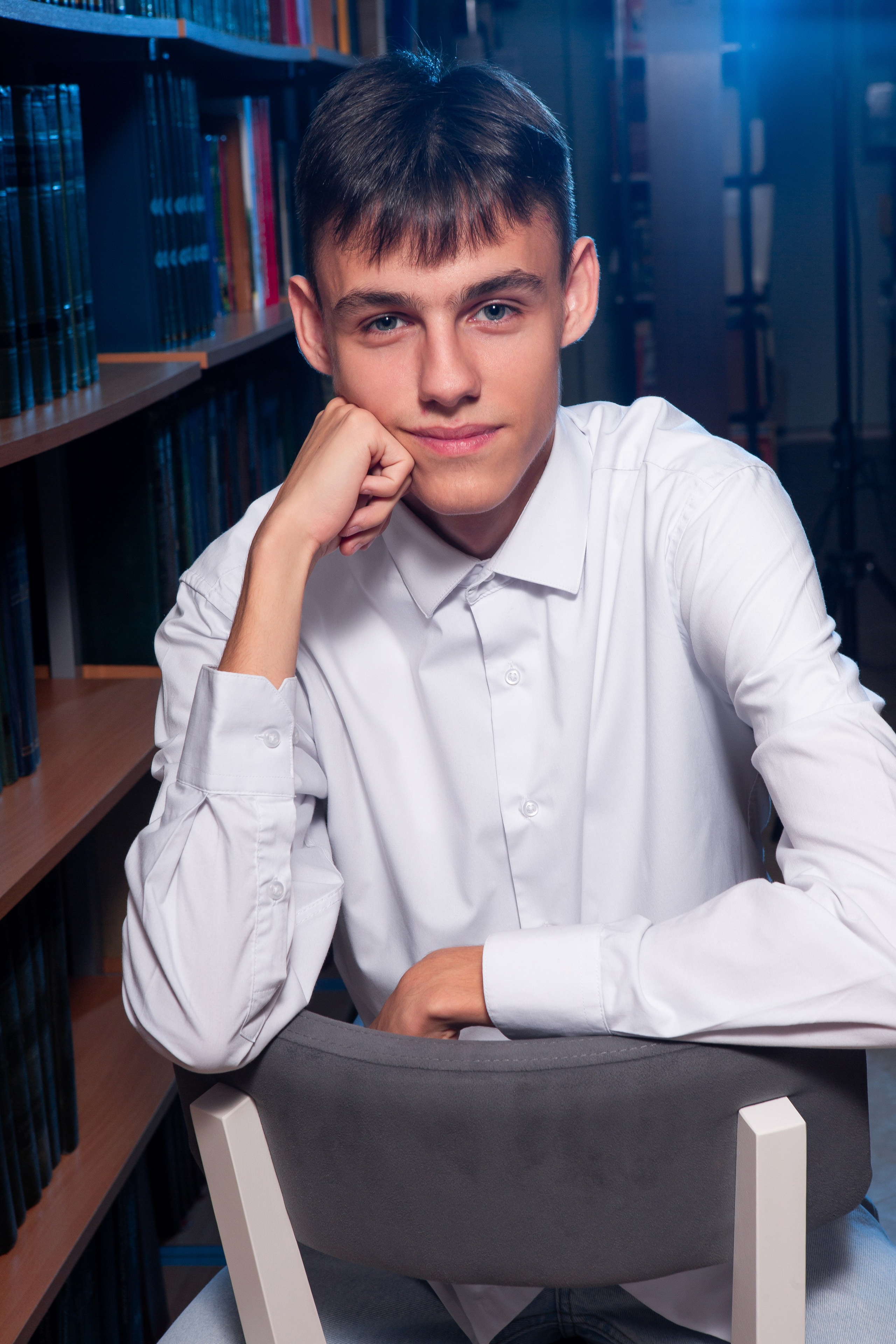 Съемка в библиотеке для 11 класса #1. Профессиональный фотограф в Мценске и Орловской области