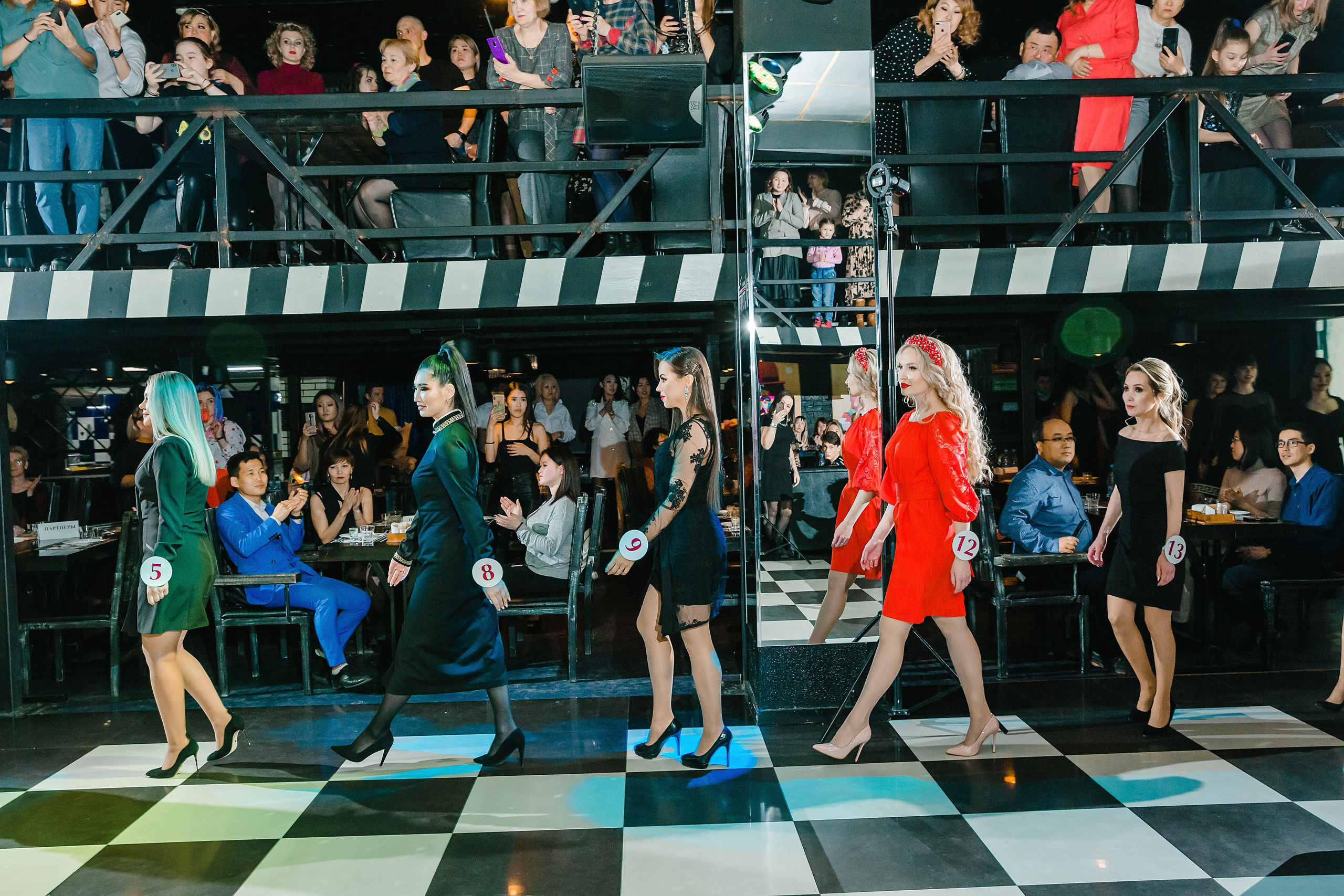 Шоу Талантов Миссис Бурятия. Фотограф и видеограф в Улан-Удэ: Аюна Габагуева и Артём Шаханов