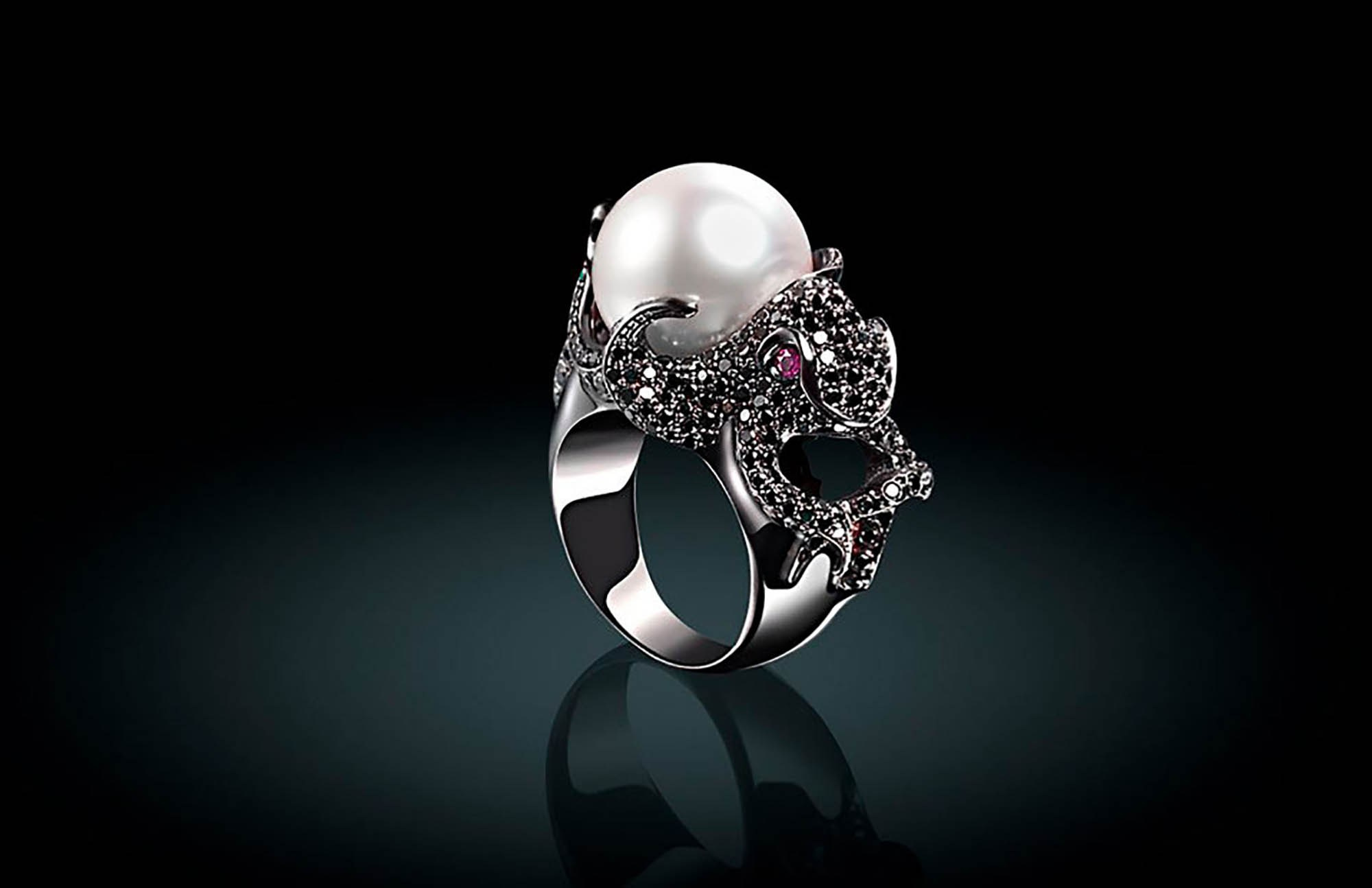 Фотограф ювелирных изделий и бижутерии в Кирове. Предметный фотограф Киров. Съемка для маркетплейсов