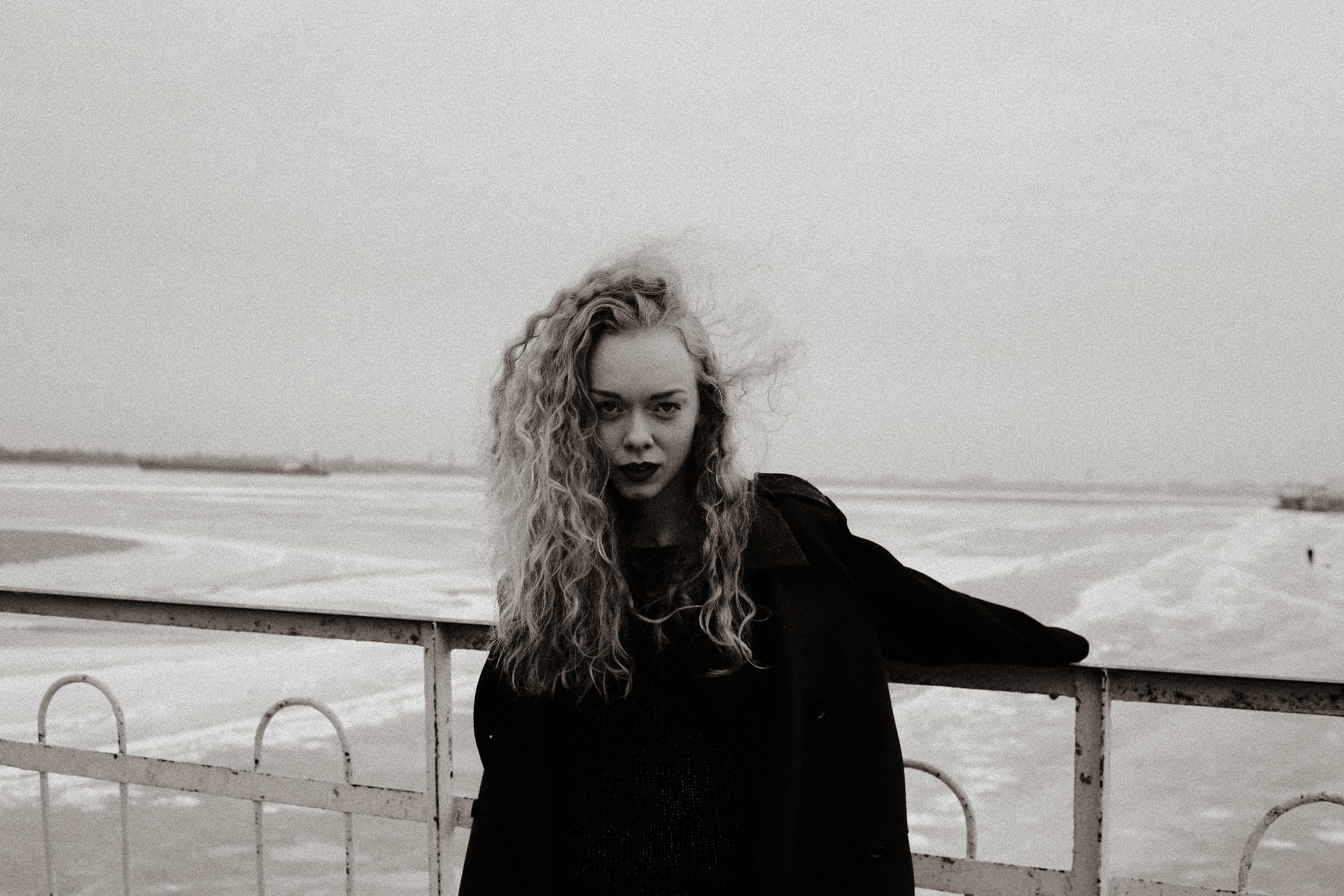 Холодно. Портретный и свадебный фотограф в Астрахани Сабира Аубекерова